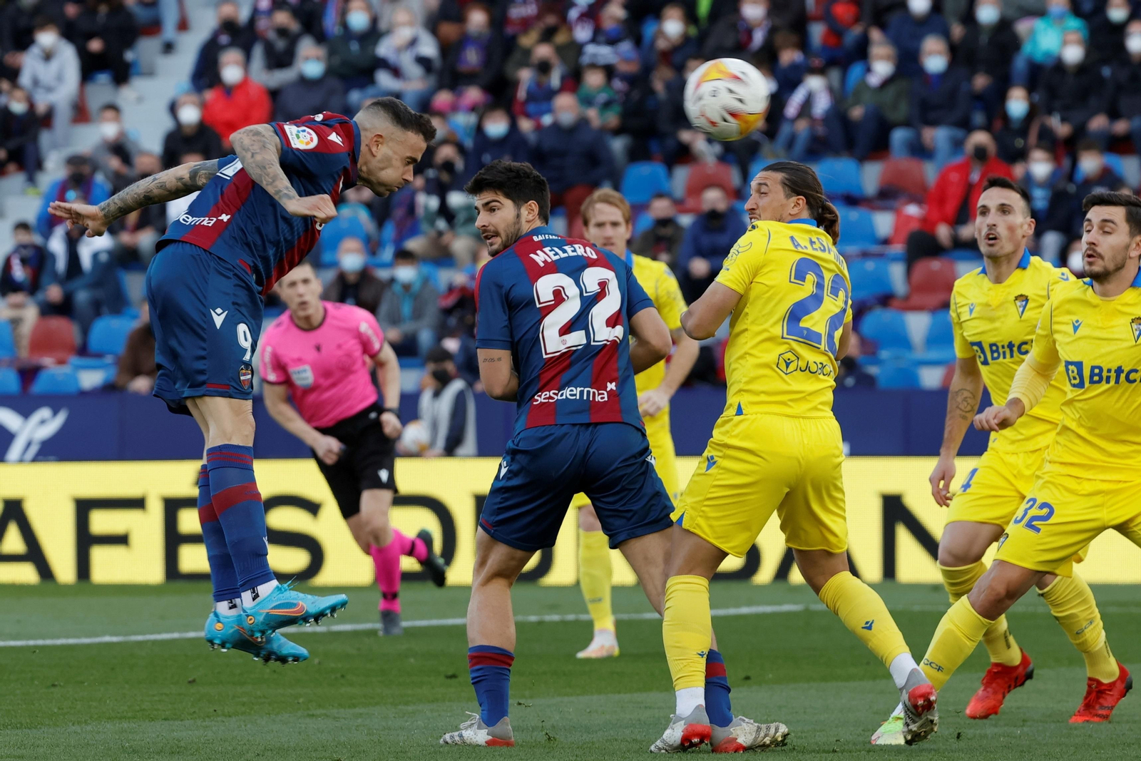 Las imágenes del Levante-Cádiz CF