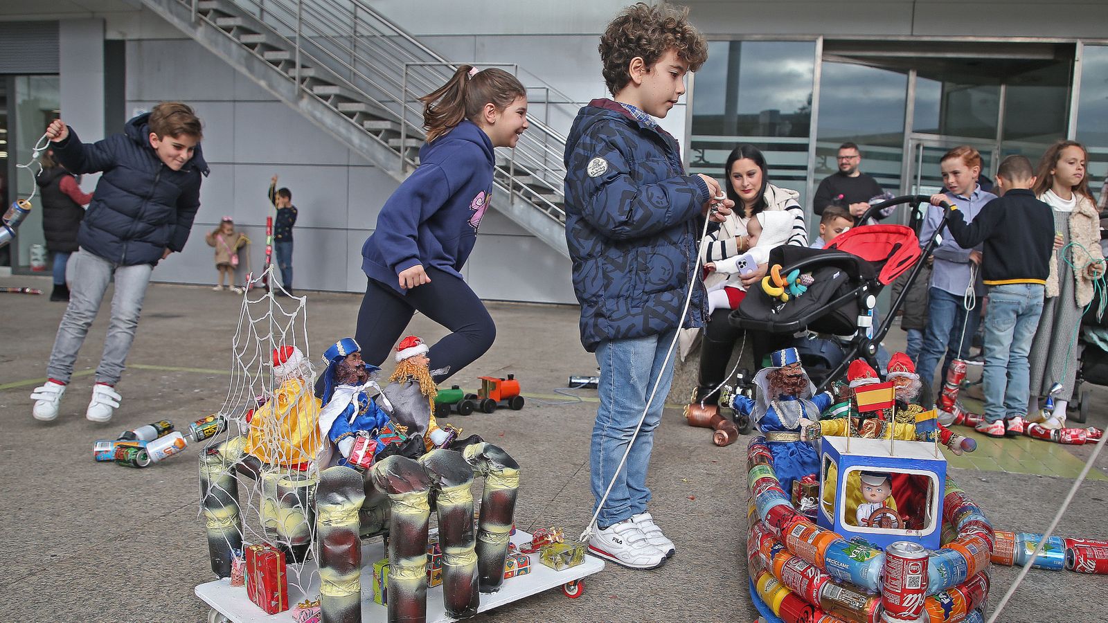 Fotos del arrastre de latas en Algeciras