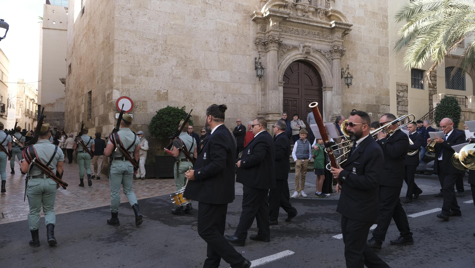 Imágenes de la celebración del Día del Pendón en Almería