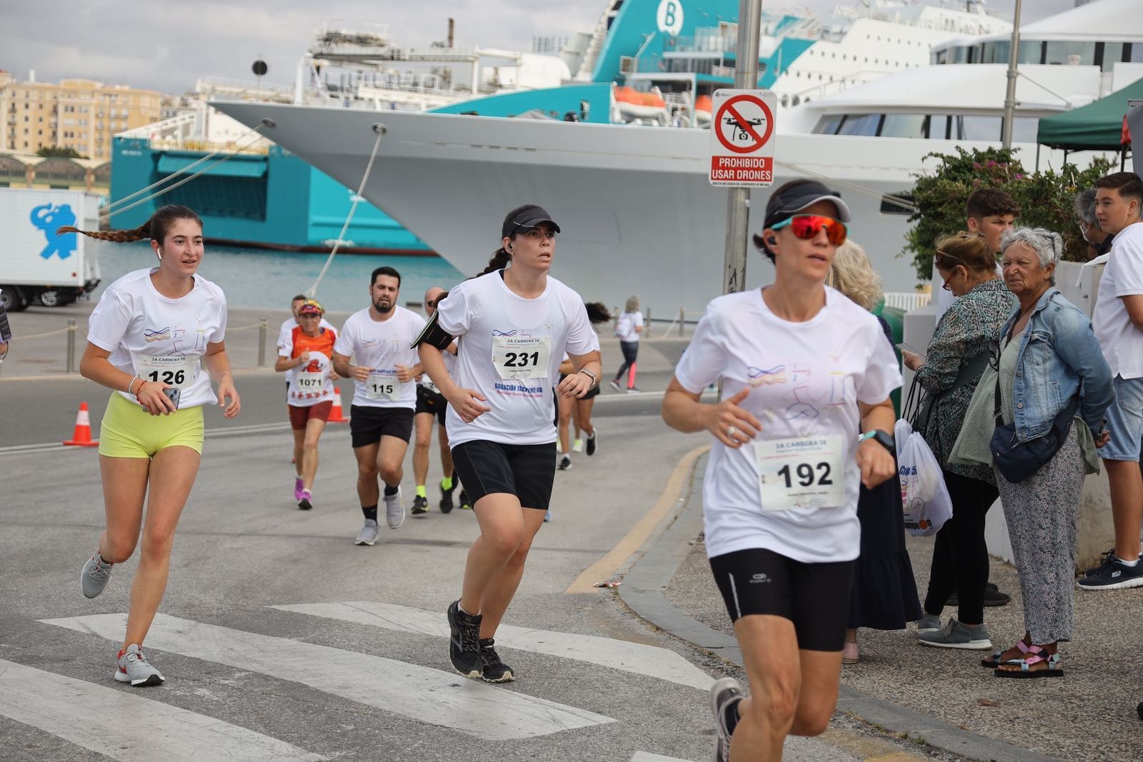 Las fotos de la 3ª carrera solidaria Memorial Vicente Granados en Málaga
