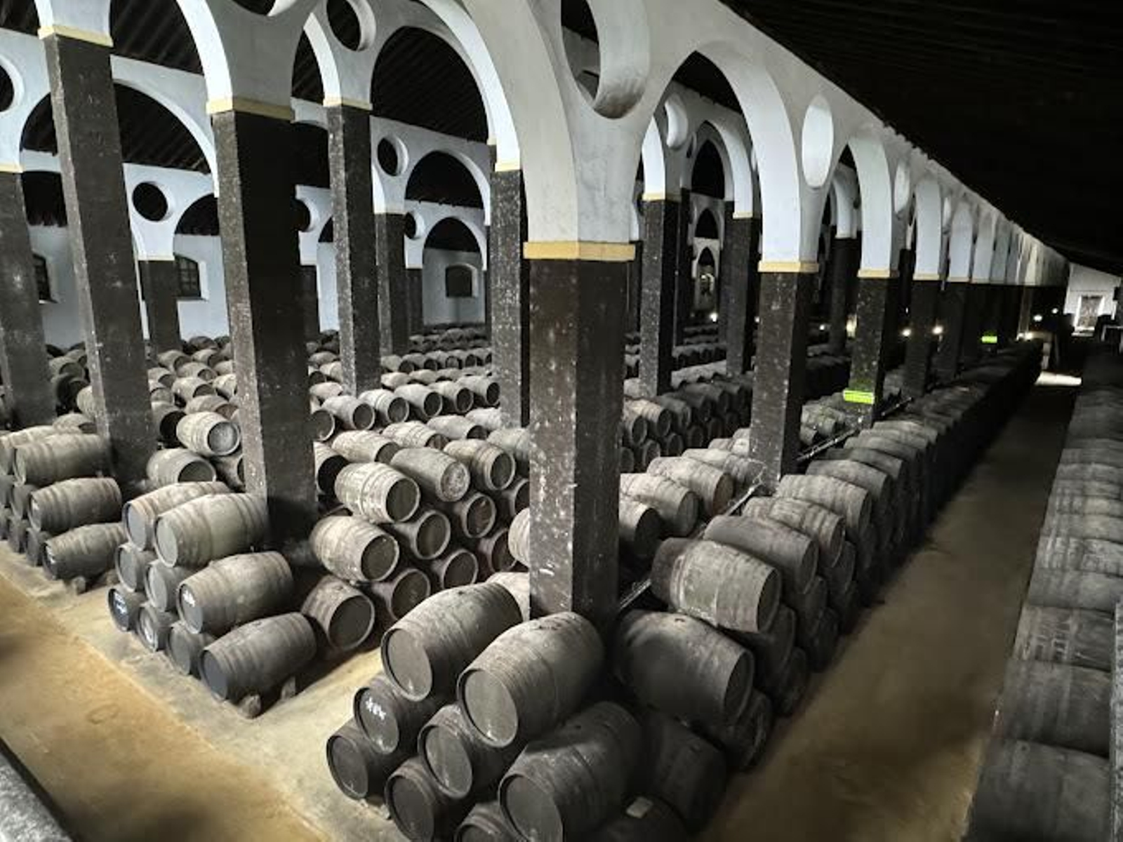 BODEGAS BARBADILLO BODEGAS BARBADILLO