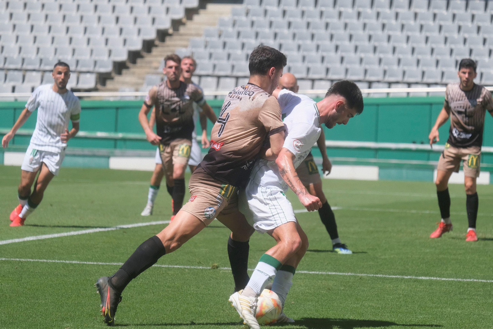 Las mejores fotos del pase del Córdoba B ante el Ciudad de Lucena en el 'play off' de ascenso a Segunda RFEF