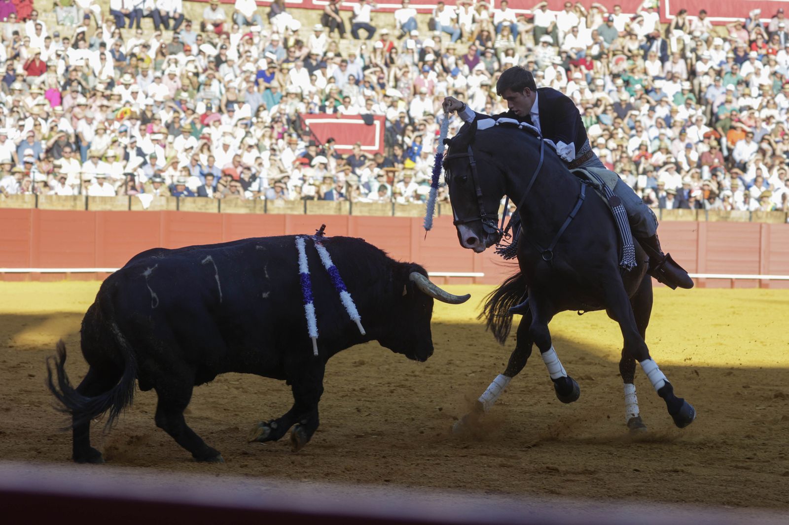 Imágenes de la corrida de rejones en la Maestranza de Sevilla