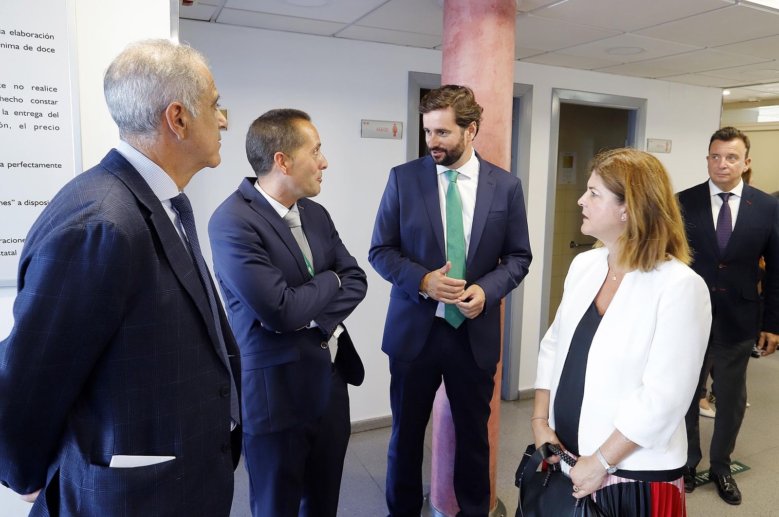Imágenes de la visita de la consejera Marifrán Carazo a la empresa GTO en Niebla