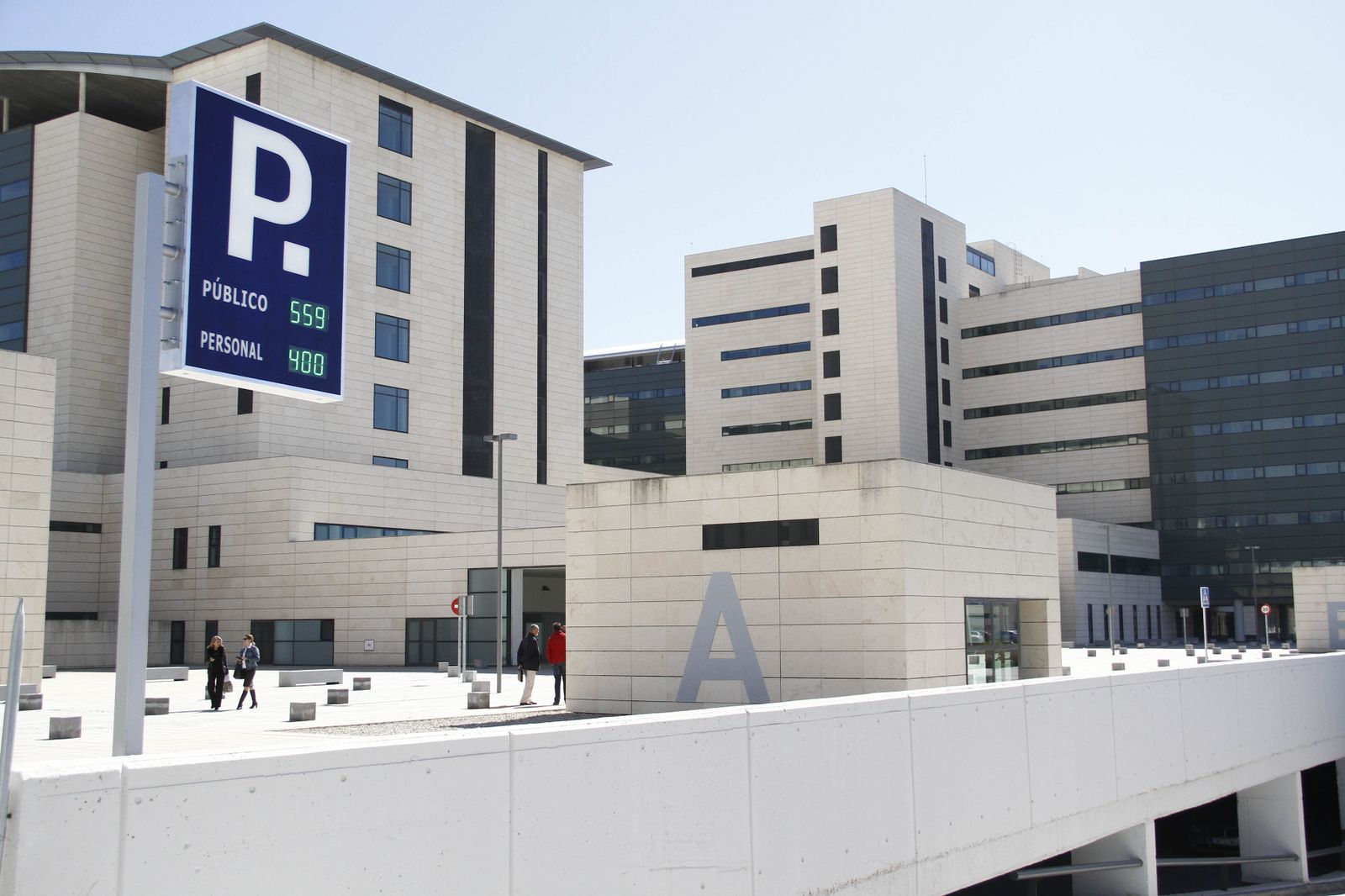 Parking del Hospital del PTS