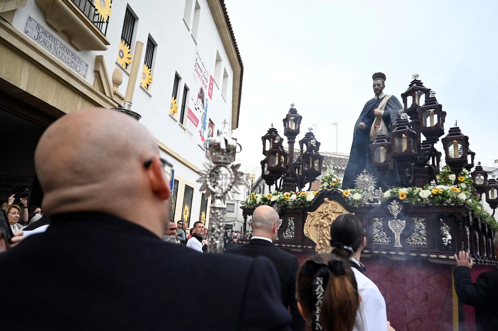 Las mejores imágenes de la procesión en Córdoba del Padre Cristóbal de Santa Catalina