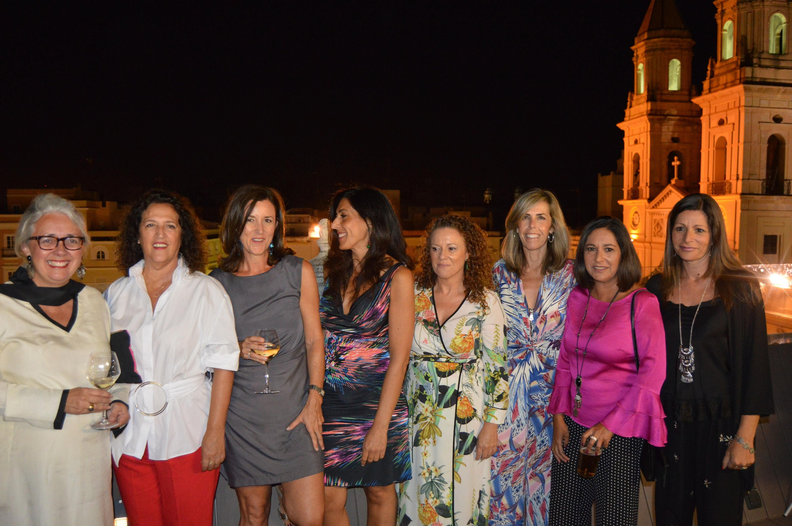 María del Mar Barea, Lola García, Mabel Sánchez, Lola Delgado Cigüela, Concha Serrera, María de Cos y Eugenia y Belén Huguet.