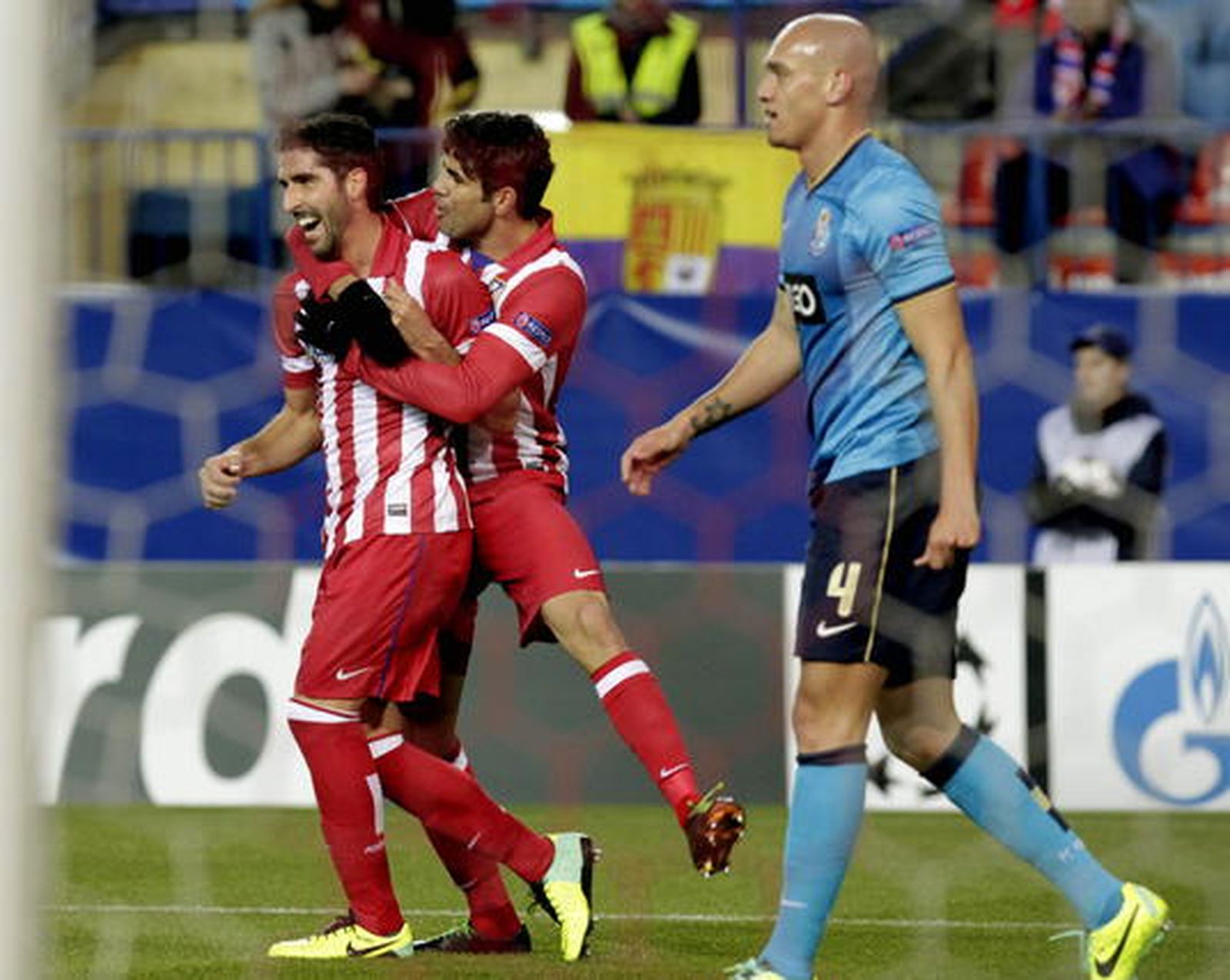 El Atlético de Madrid cierra la fase de grupos con victoria ante el Oporto (2-0)