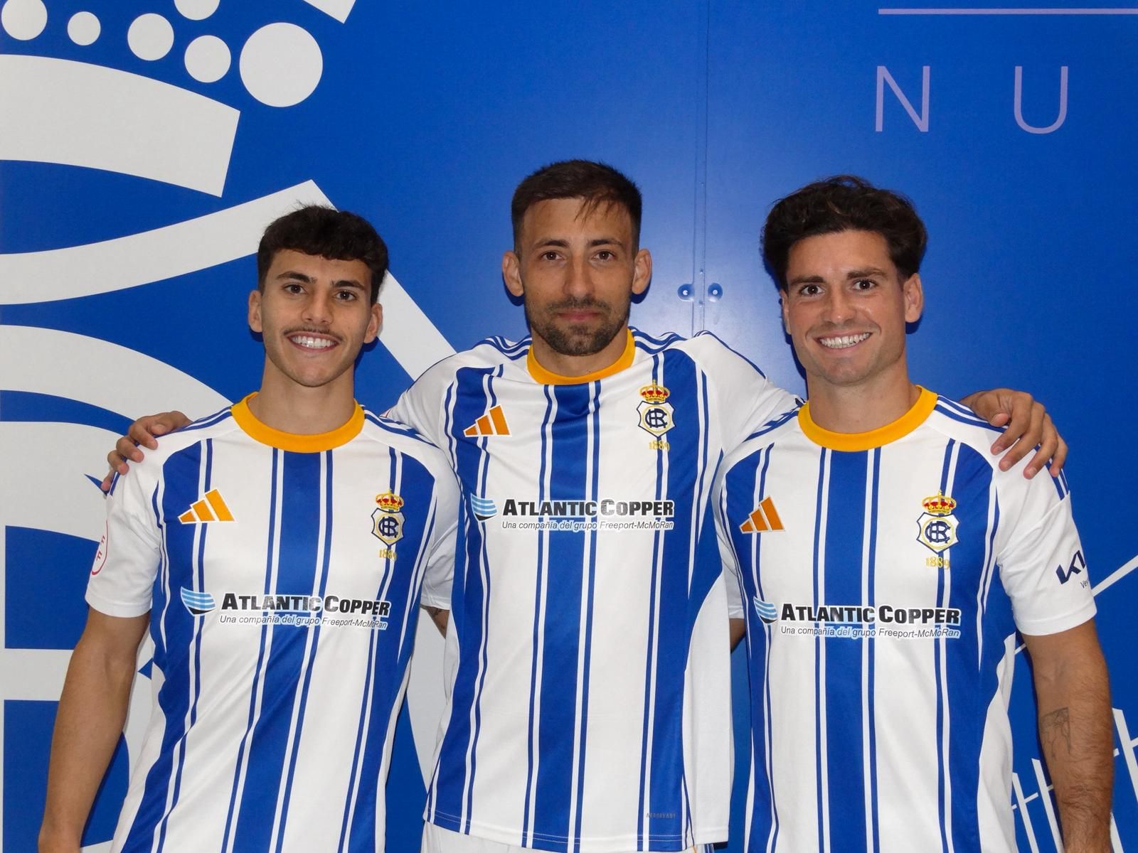 La presentación de los nuevos fichajes del Recre, en fotografías