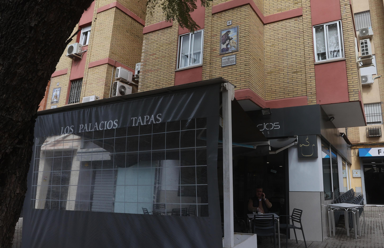 El via crucis desde la Casa de Pilatos hasta la Cruz del Campo
