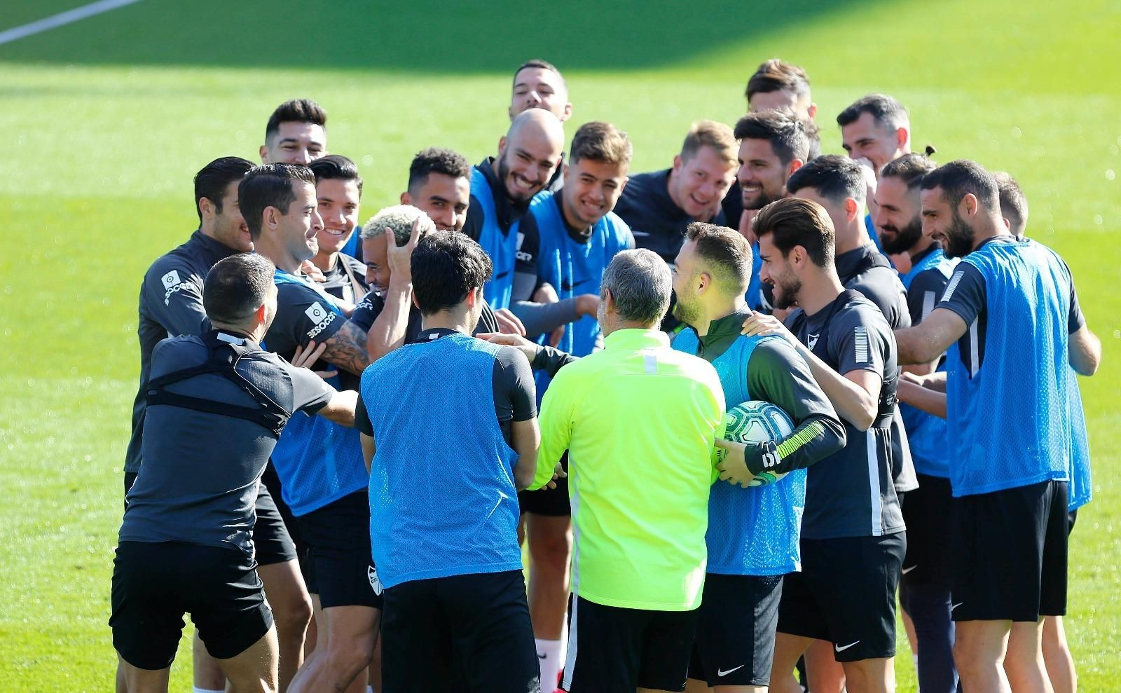 Fotos de alegría en el entrenamiento del Málaga