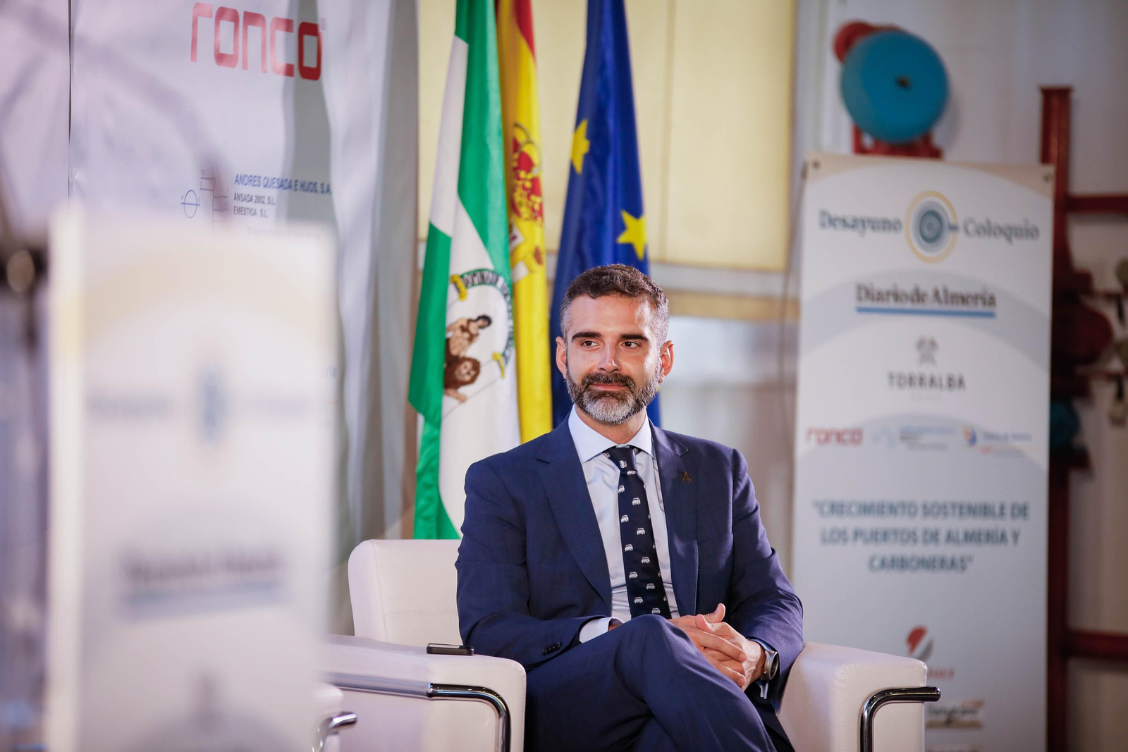 Imágenes del desayuno informativo