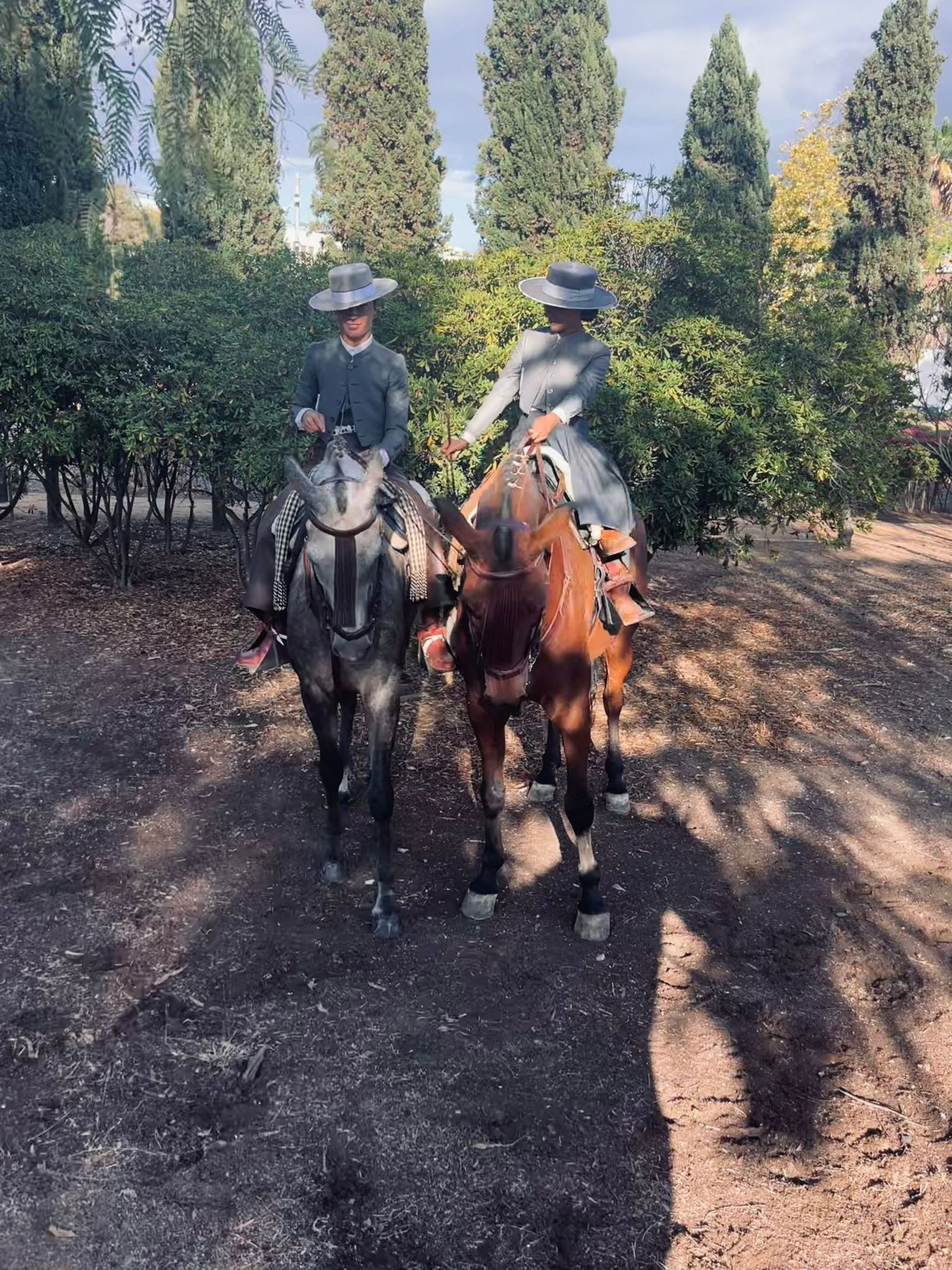 Feria del Caballo 2023: Imágenes del ambiente en la noche del sábado