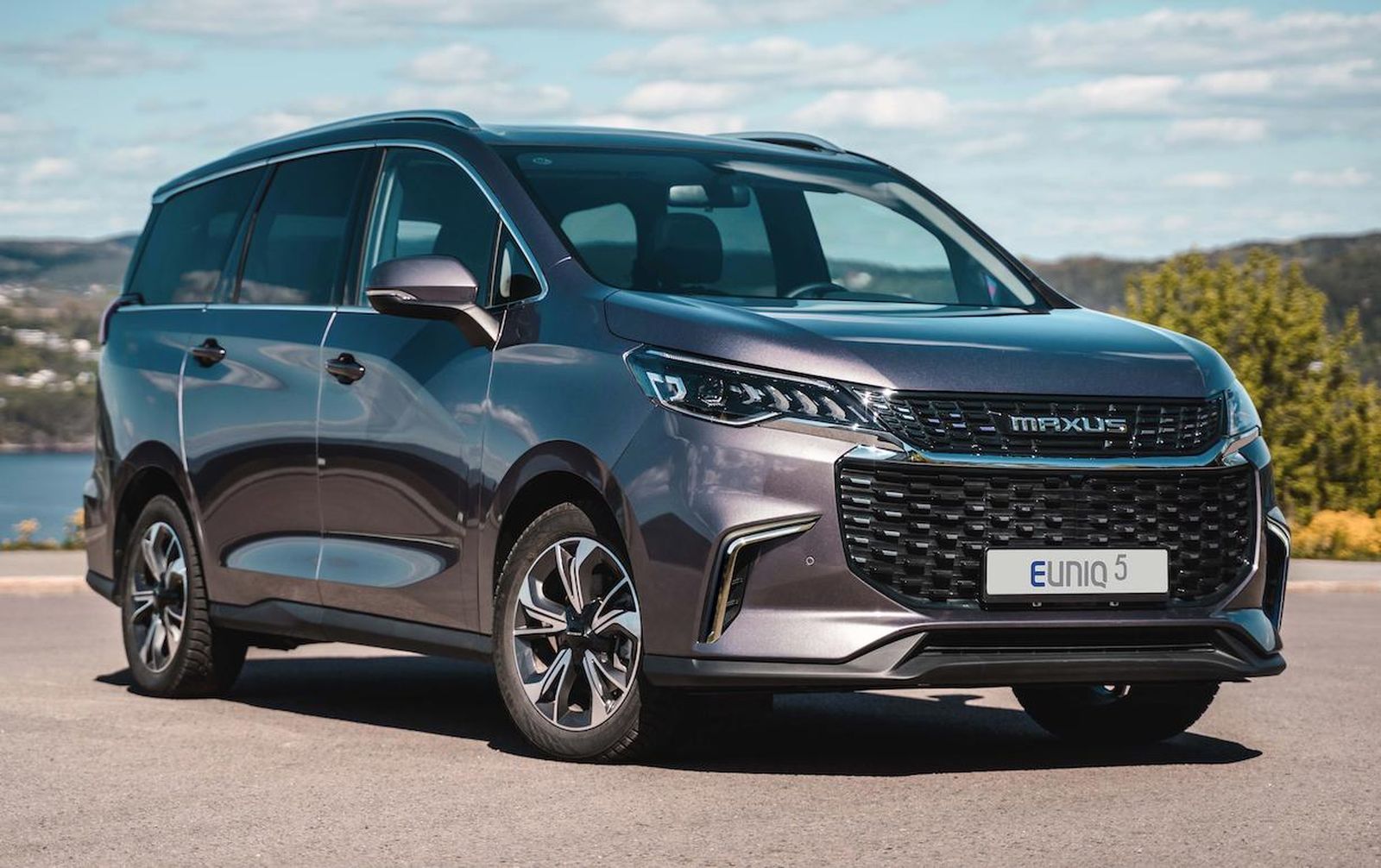 Maxus pone a la venta el Euniq 5, un monovolumen eléctrico de siete plazas