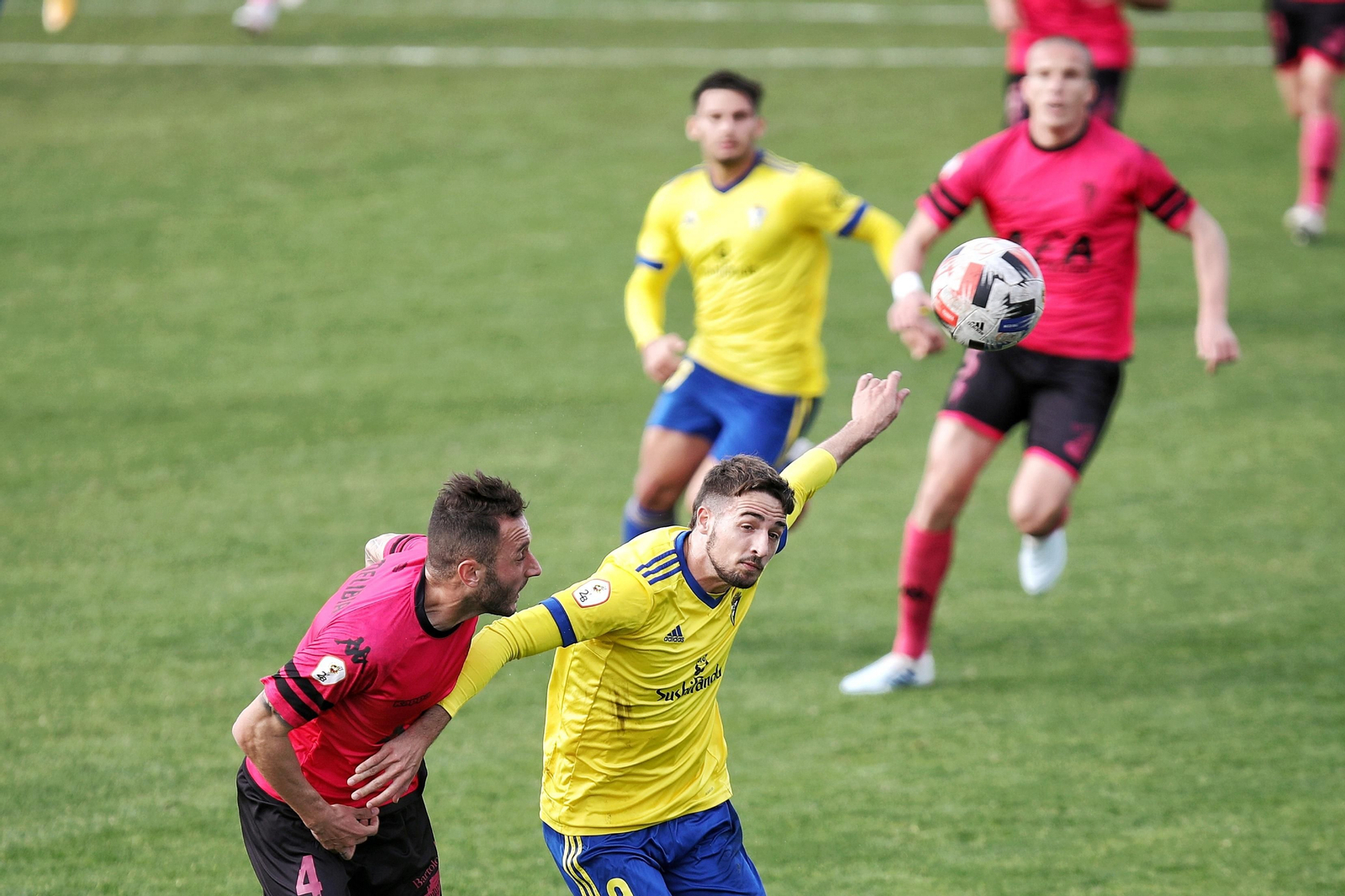 Cádiz B - San Fernando: Las imágenes del partido