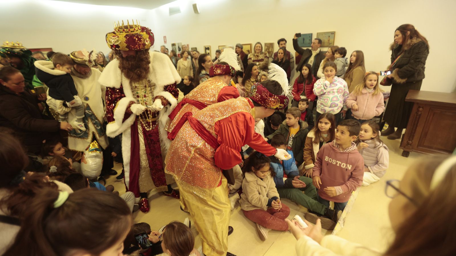 Las fotos de la recepción a los Reyes Magos en el ayuntamiento de La Línea