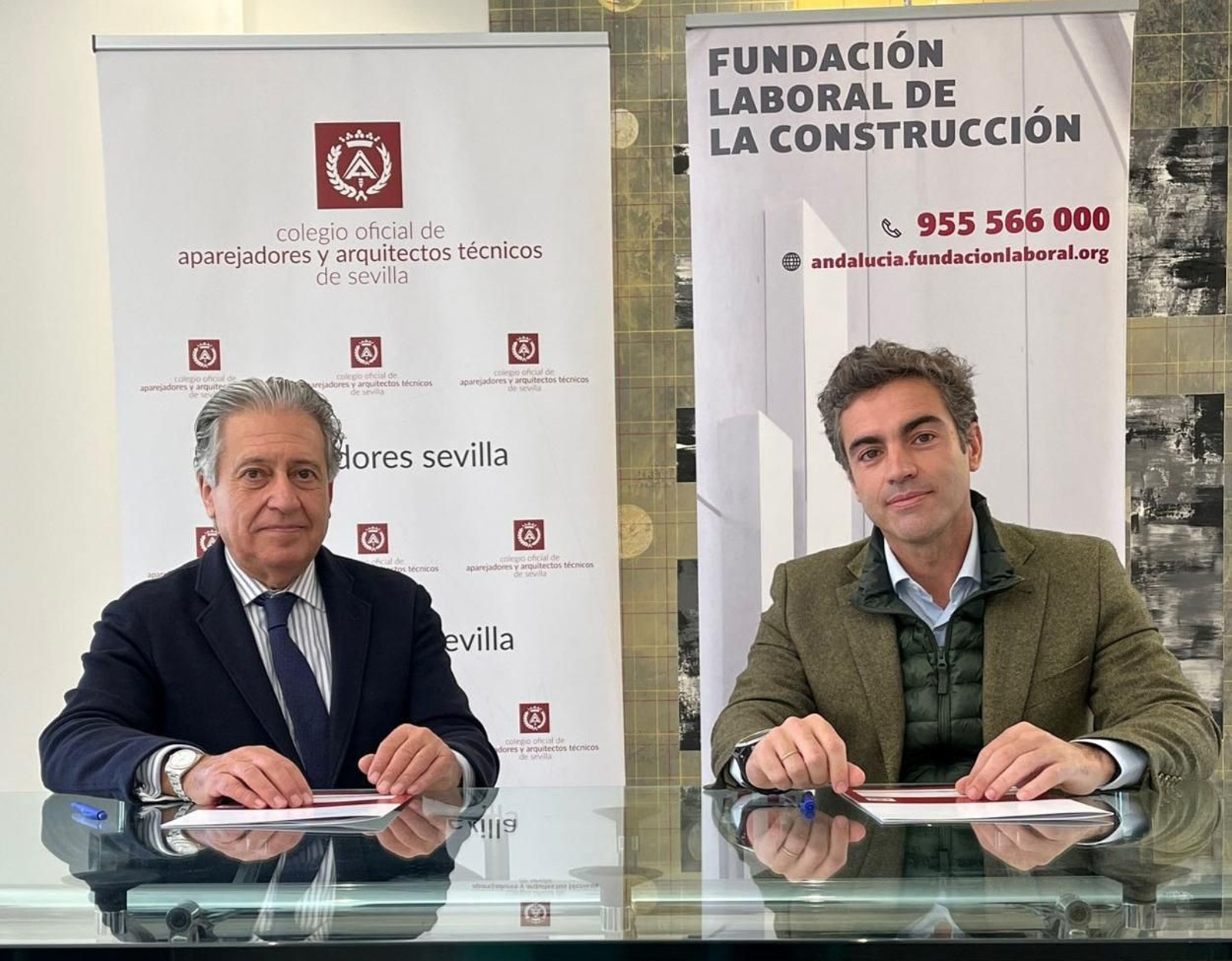 Convenio de colaboración entre el Colegio Oficial de Aparejadores y Arquitectos Técnicos de Sevilla y la Fundación Laboral de la Construcción