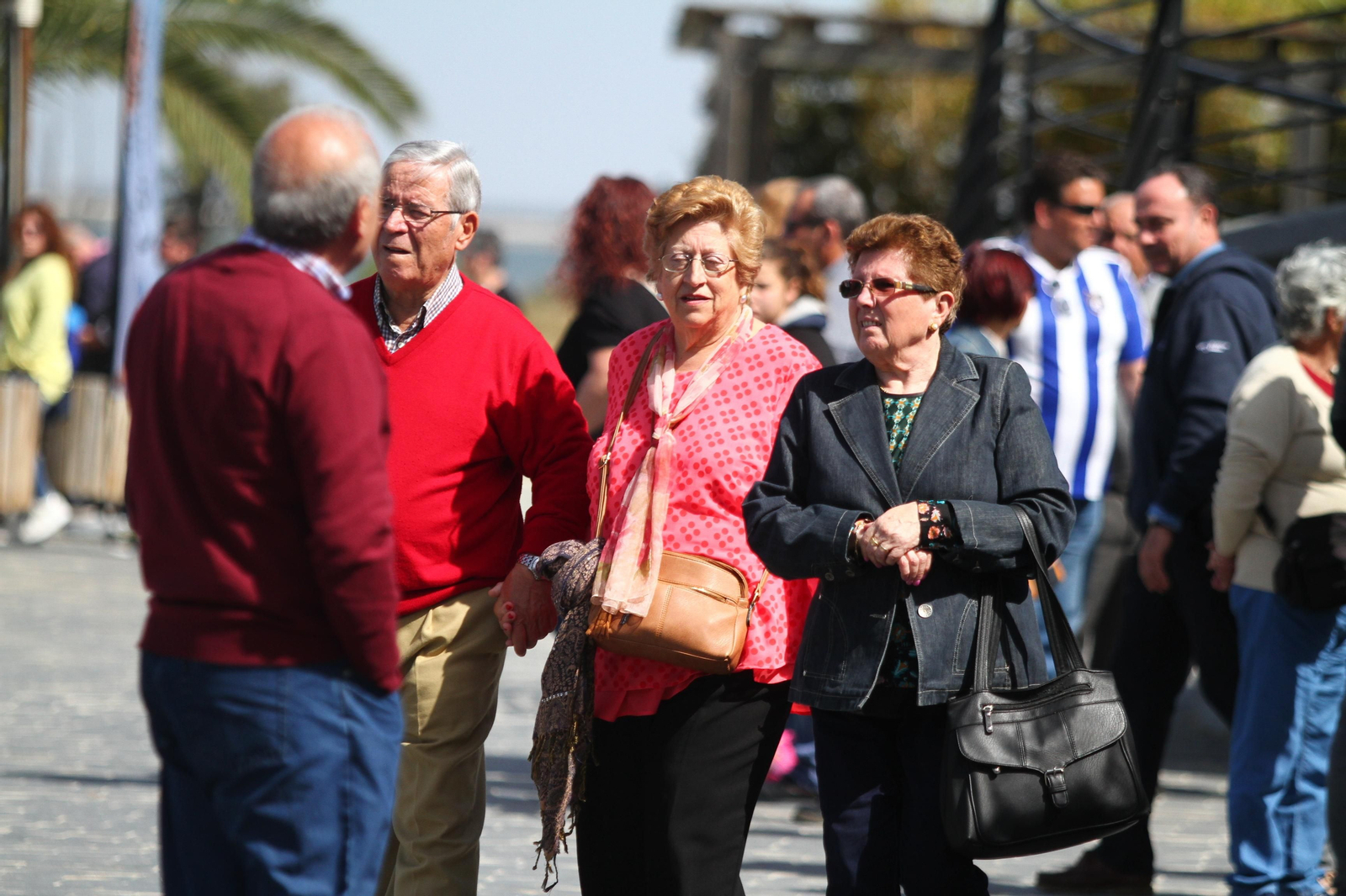 Imágenes del día de puertas abiertas en el muelle de las Carabelas