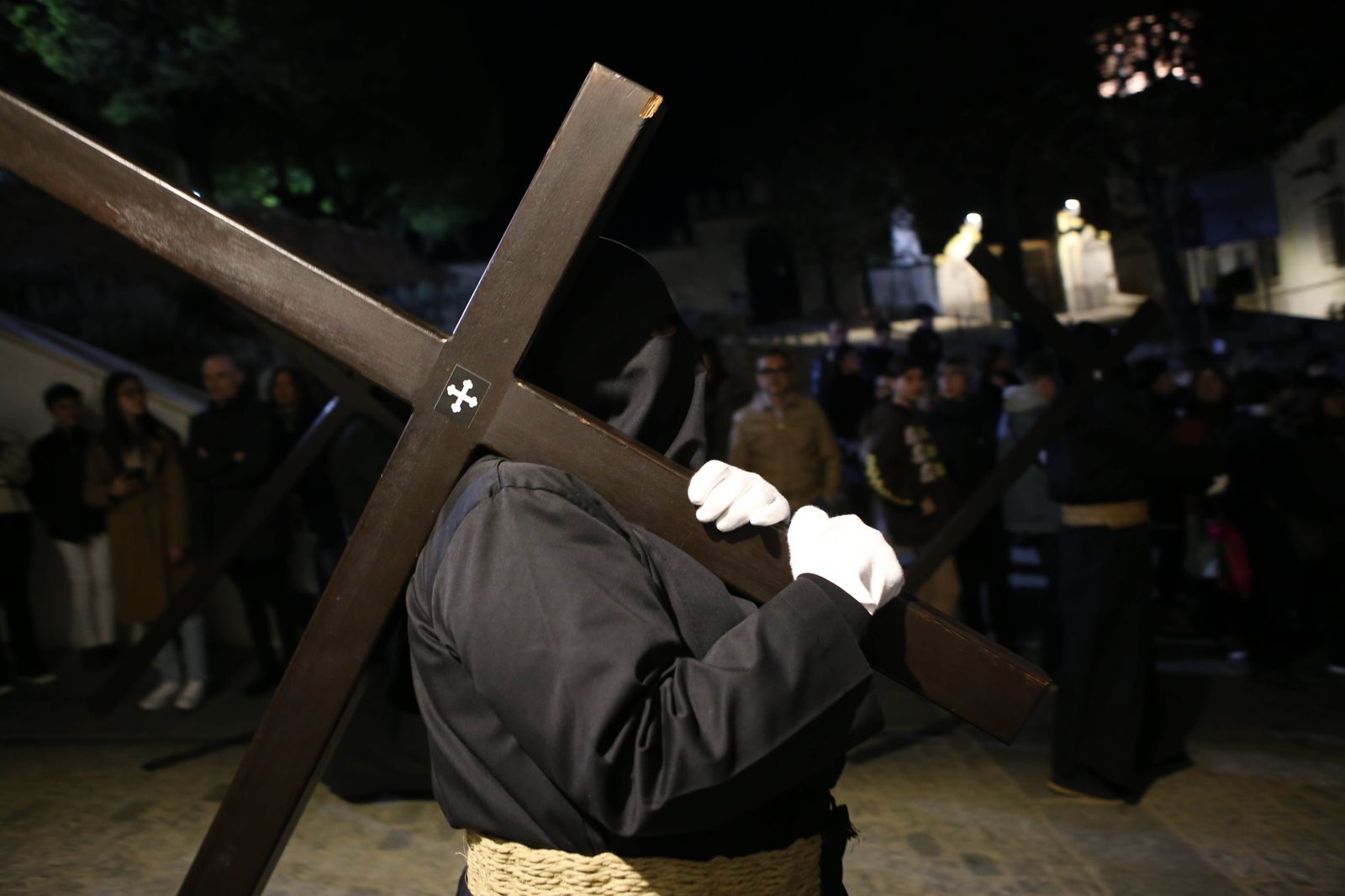 Miércoles Santo en Montilla: La procesión del Cristo del Amor, en imágenes
