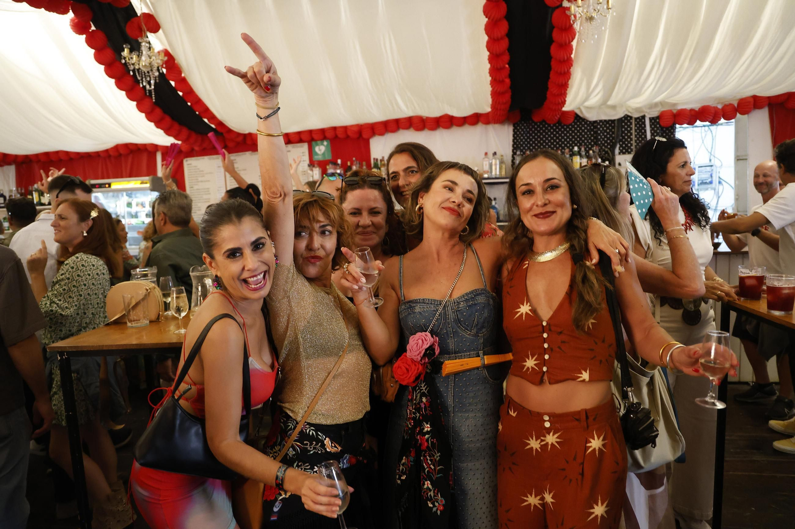 Búscate en las fotos del miercoles en la Feria de Tarifa 2025