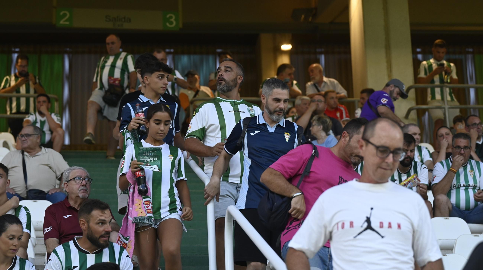 Las mejores fotos del ambiente en El Arcángel para el Córdoba CF - Las Palmas