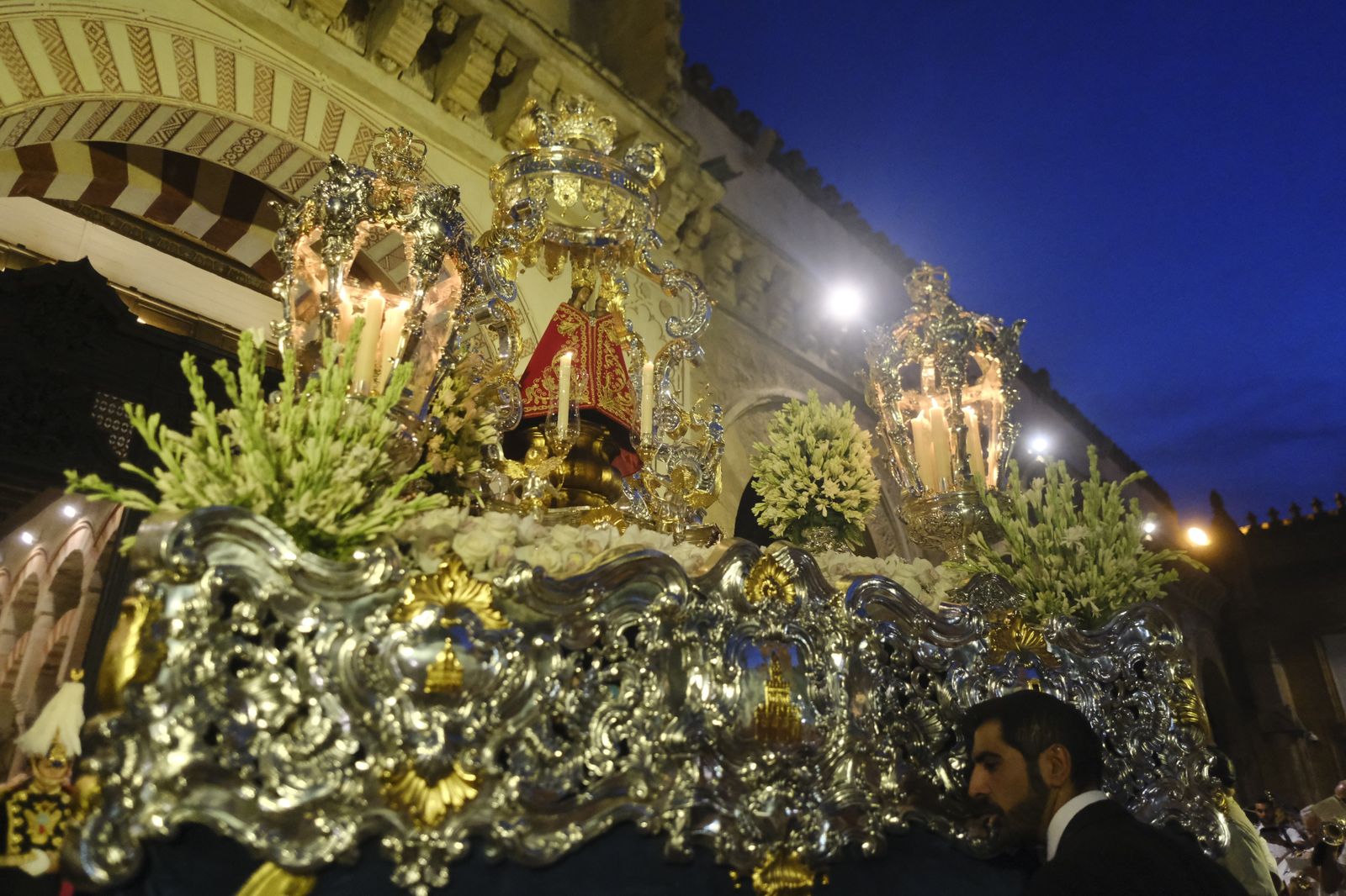 La procesión de la Virgen de la Fuensanta de Córdoba, en imágenes