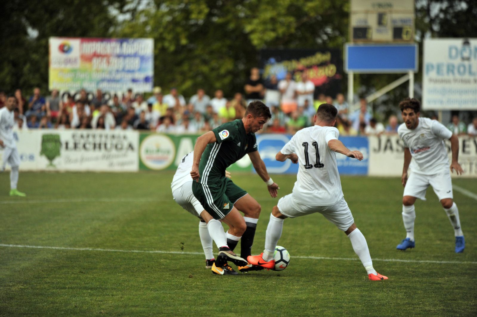 Las imágenes del Arcos-Betis (2-2)