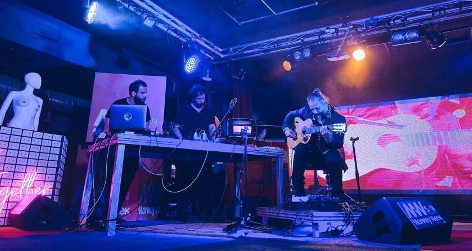 Los Voluble y Raúl Cantizano fundiendo estilos