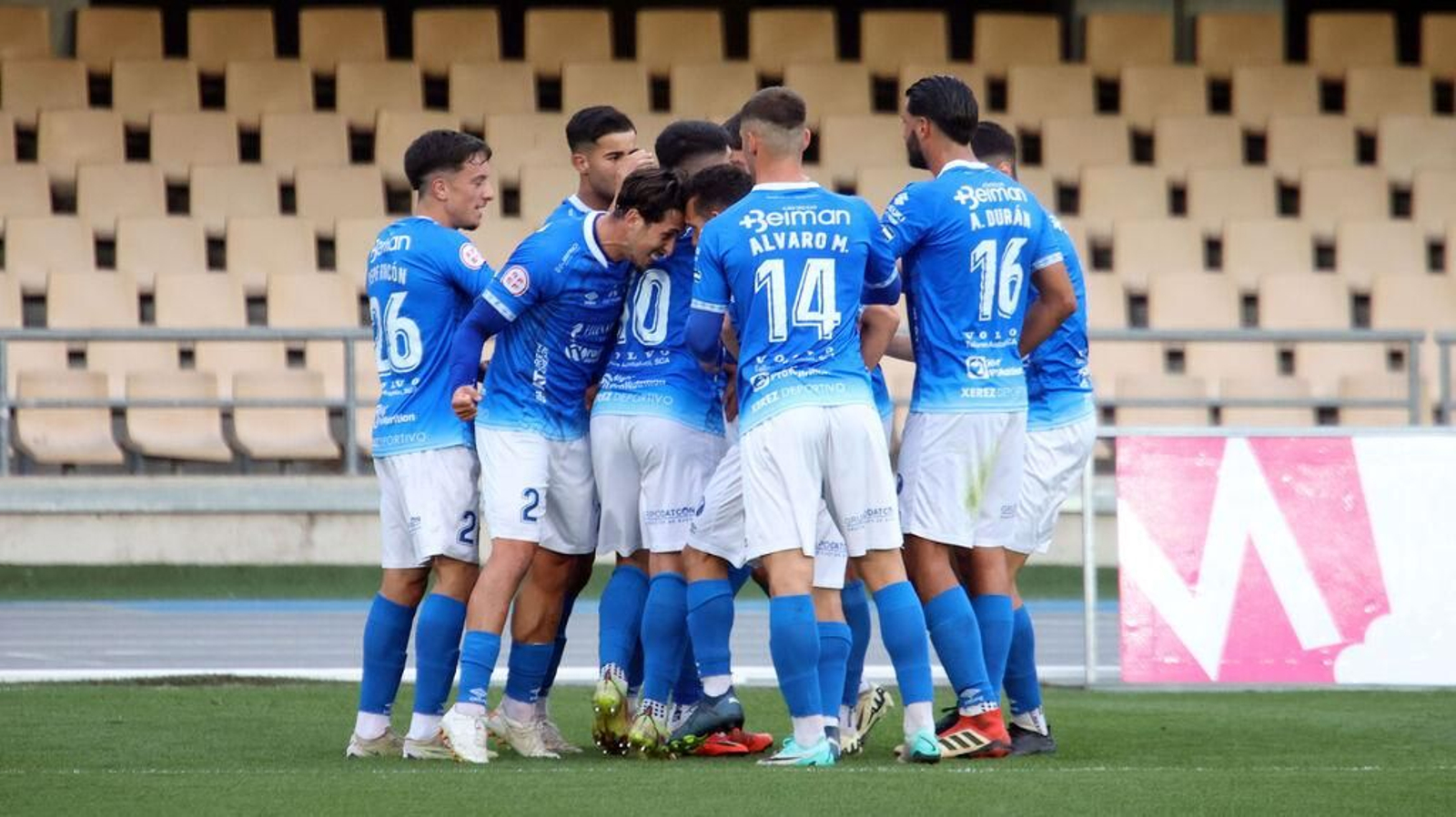 Los azulinos ganaron al Ciudad de Lucena por 2-0 y se han colocado cuartos por primera vez.