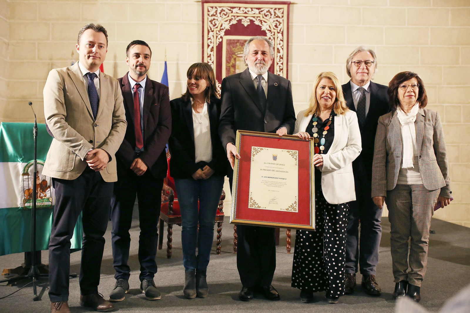 Imágenes de la entrega del II Premio Andalucía a Luis Bononato