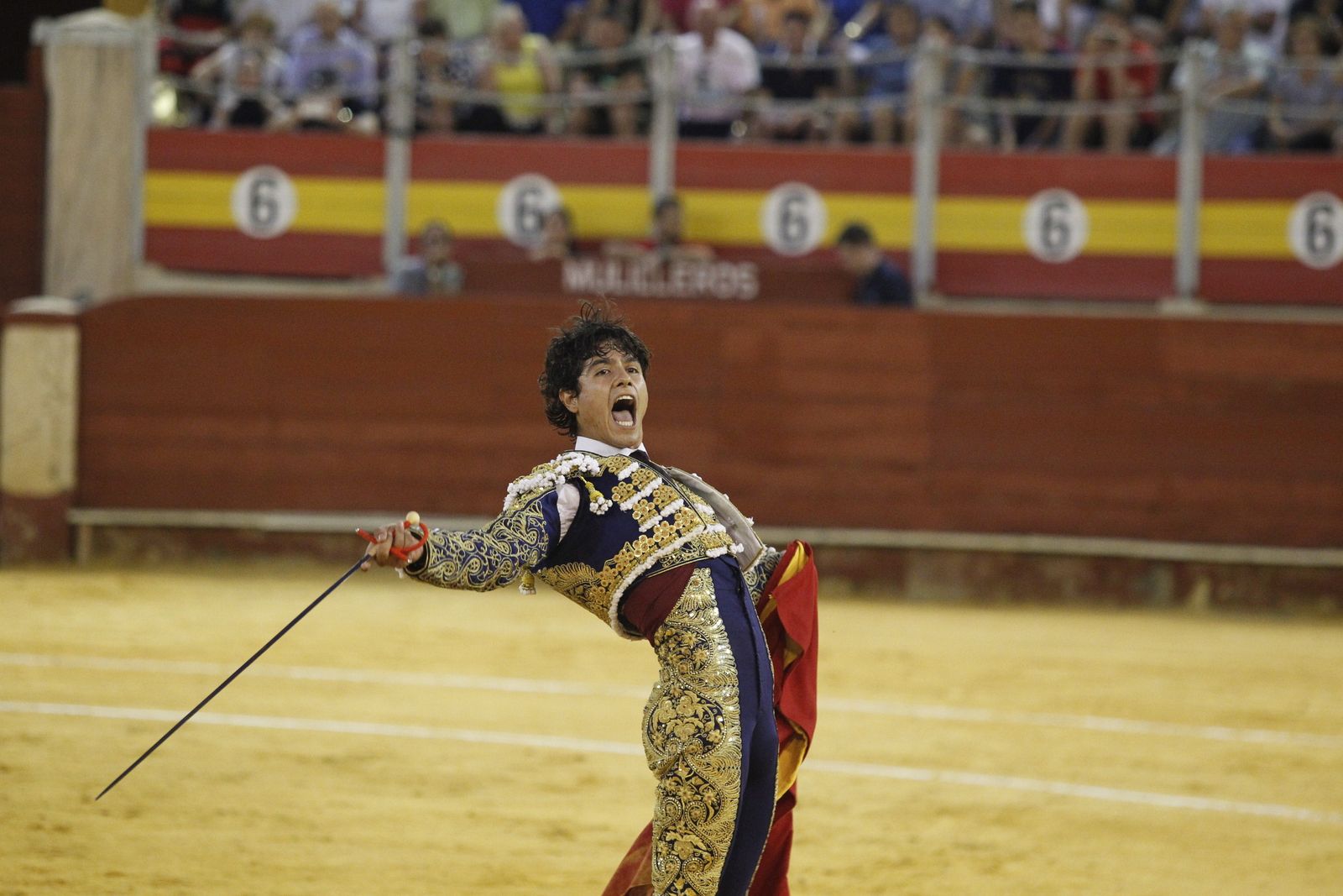 Fotogalería Primera Corrida de Toros. Feria de Almería 2019