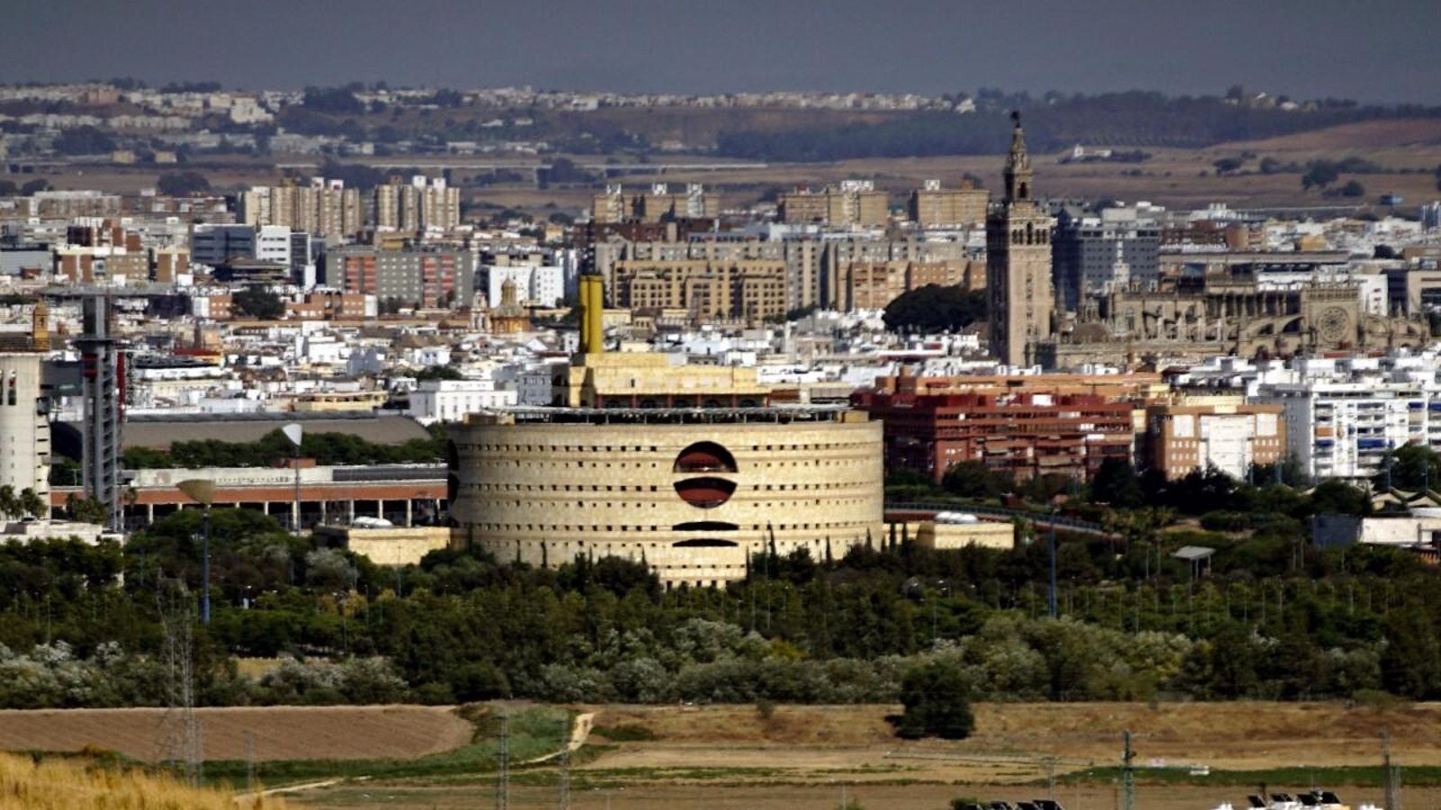 Torre Triana, en la Isla de la Cartuja.