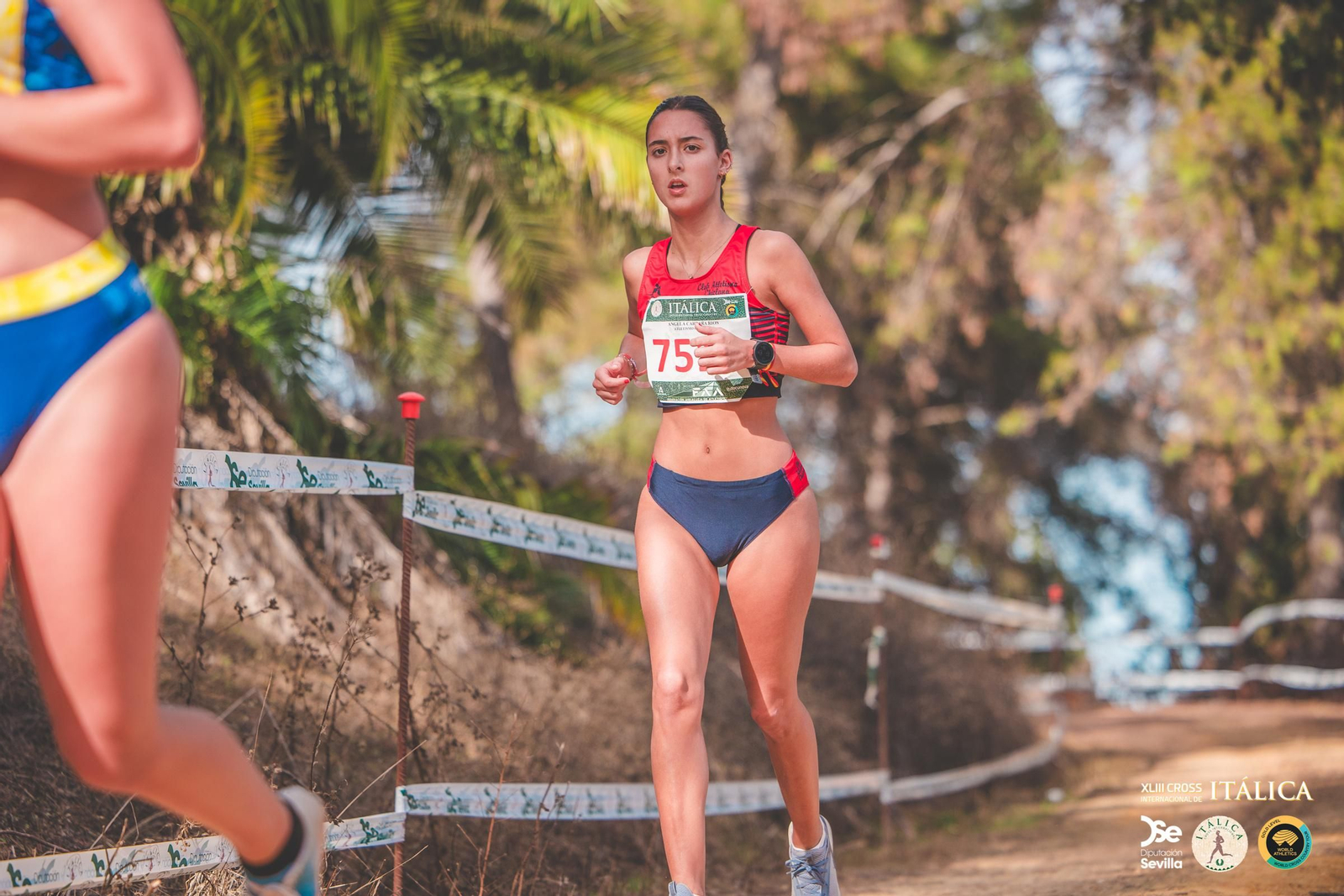 Búscate en las fotos del Cross de Itálica 2025 | 5