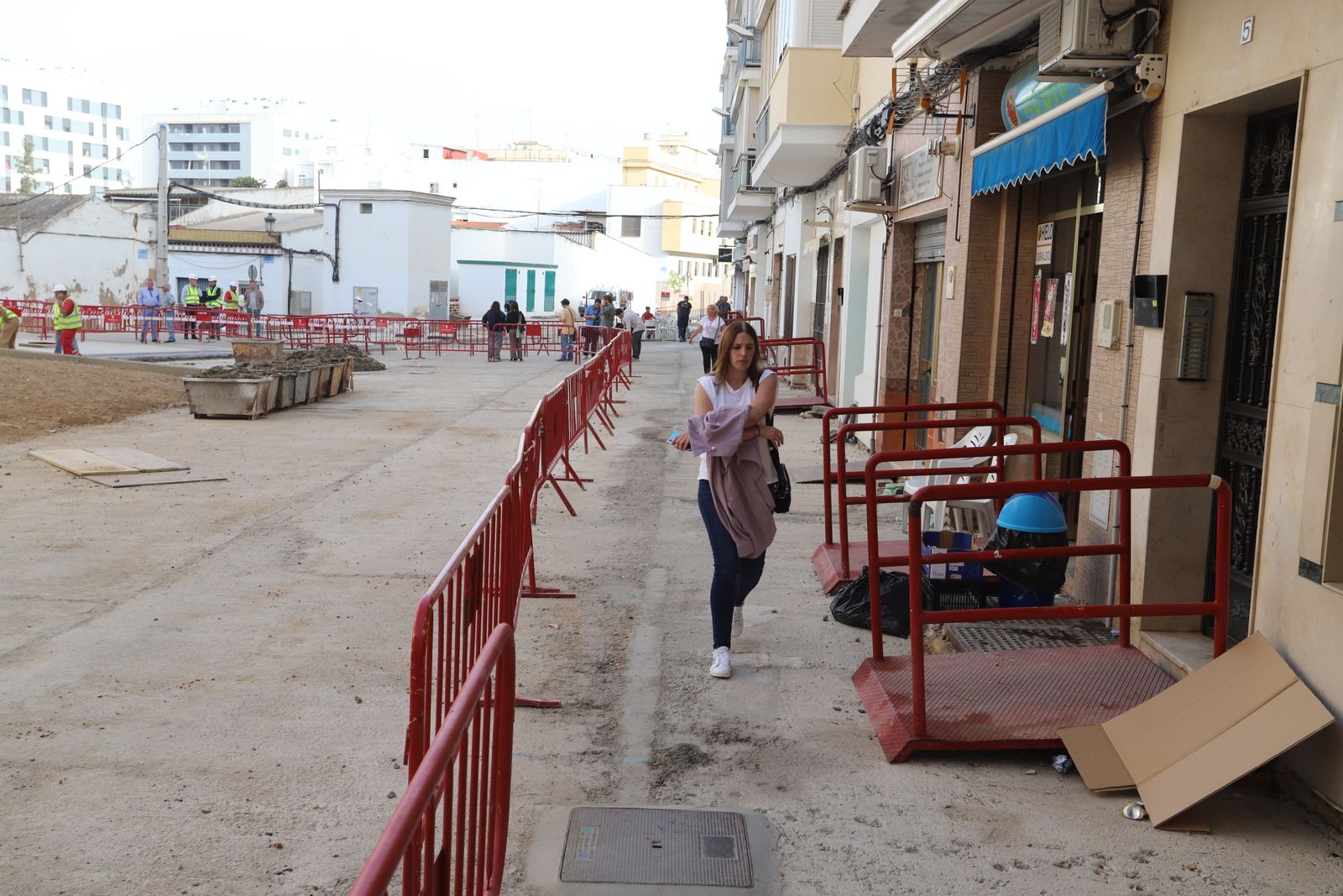 Las obras de peatonalización de la Plaza de Los Dolores, en imágenes