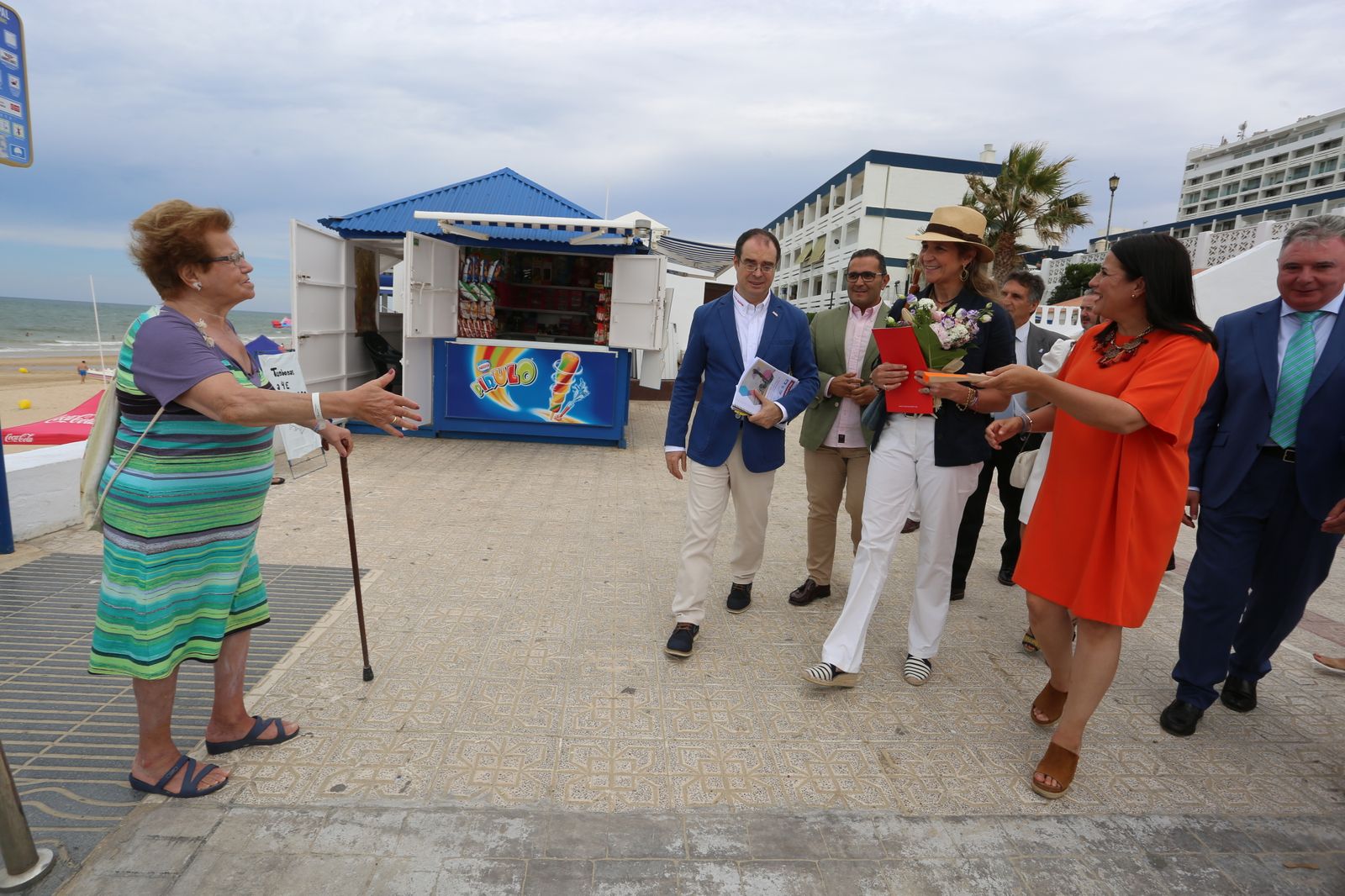 La Infanta Doña Elena asiste a varios talleres de prevención de la fundación Mapfre, en imágenes