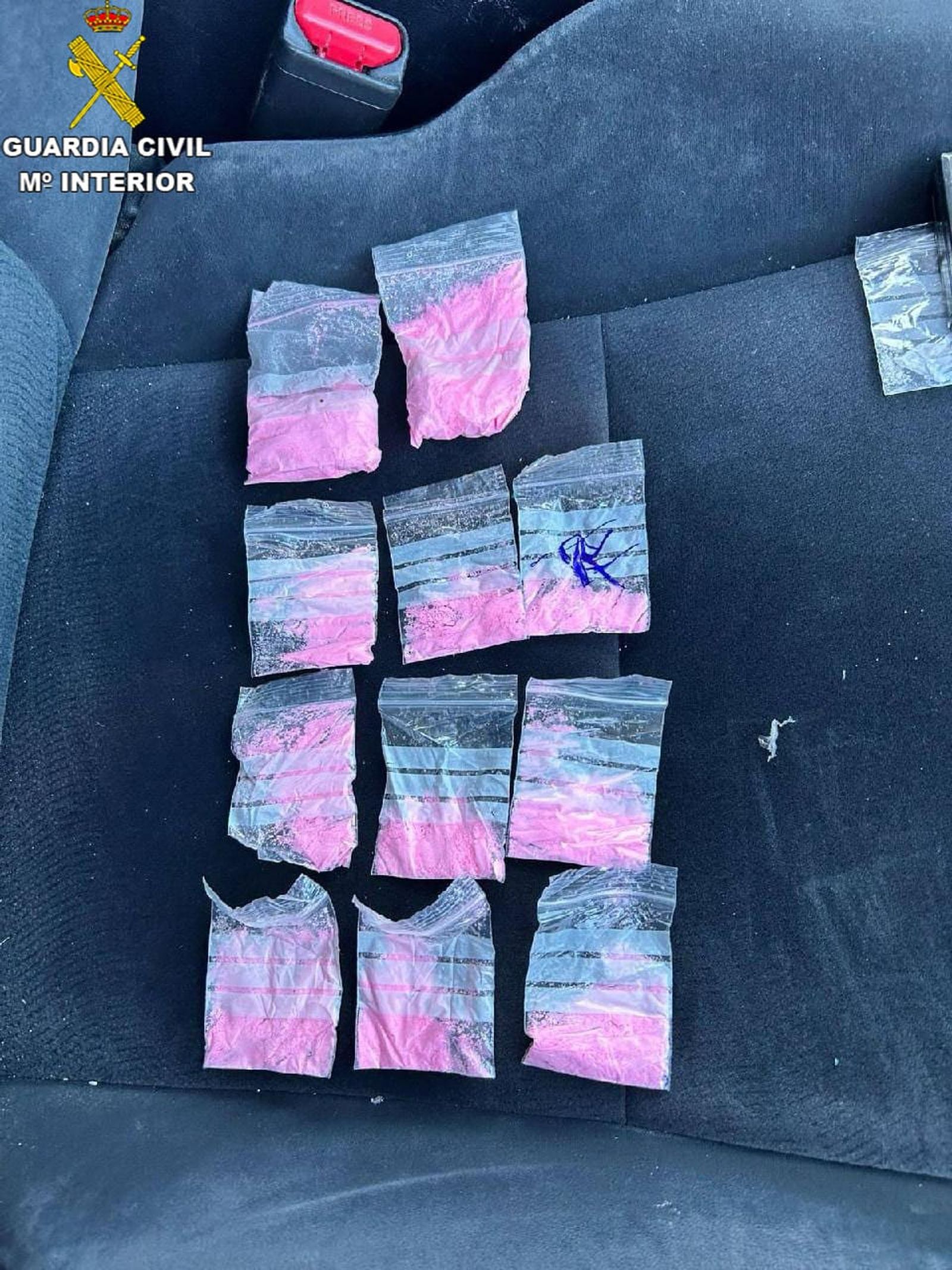 La droga conocidda como tusi, o cocaína rosa, incautada por la Guardia Civil.
