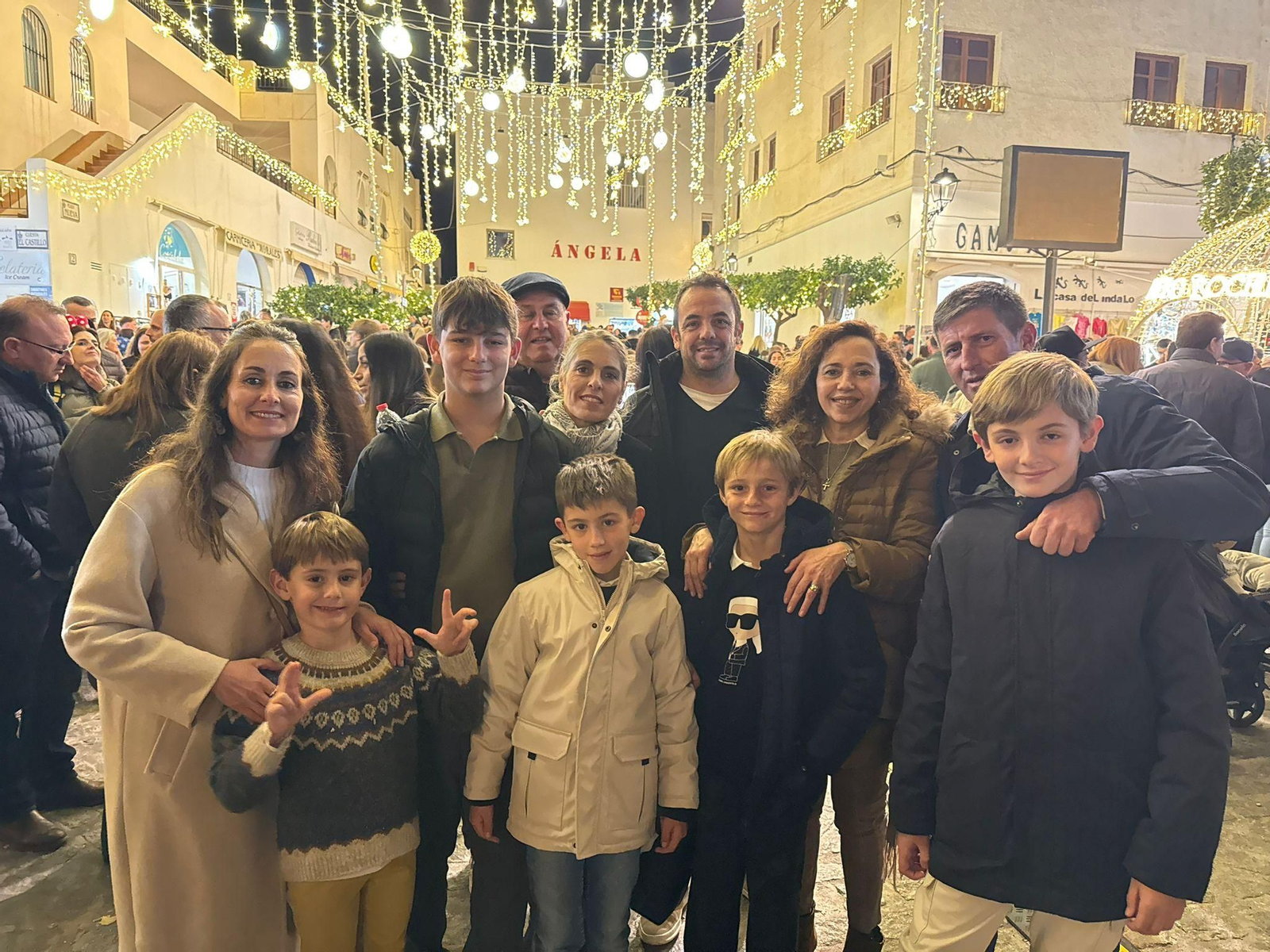 Y la Navidad llegó a Mojácar: así ha sido el espectacular encendido del alumbrado