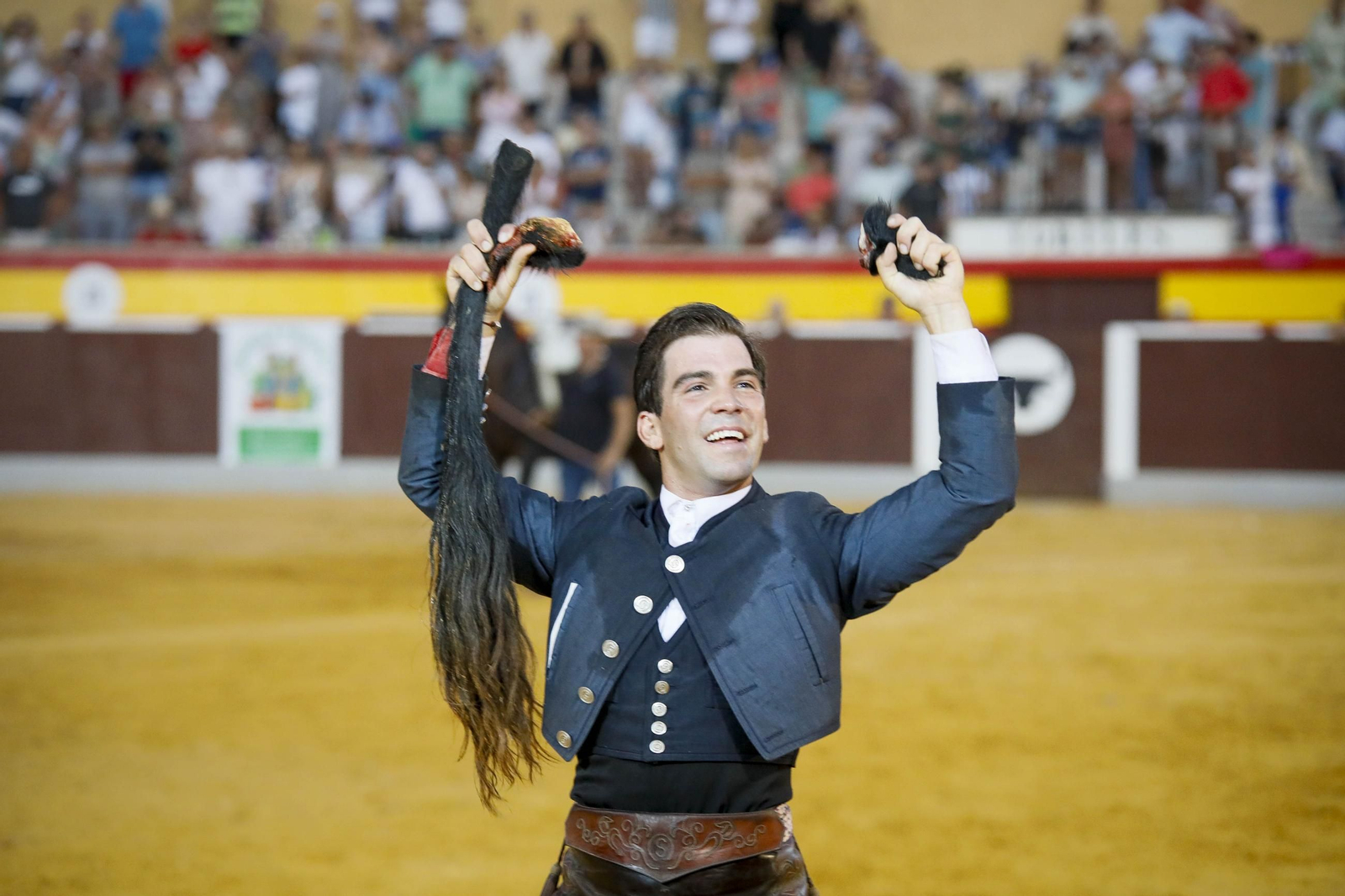 Corrida de toros Berja con un toro indultado, en imágenes