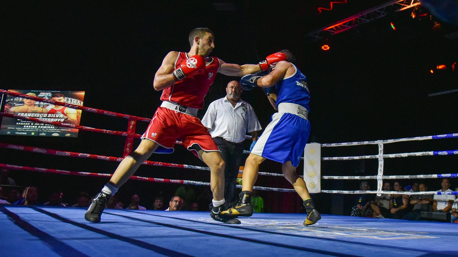 Fotos de la velada de boxeo del Don Príncipe en el casino de San Roque