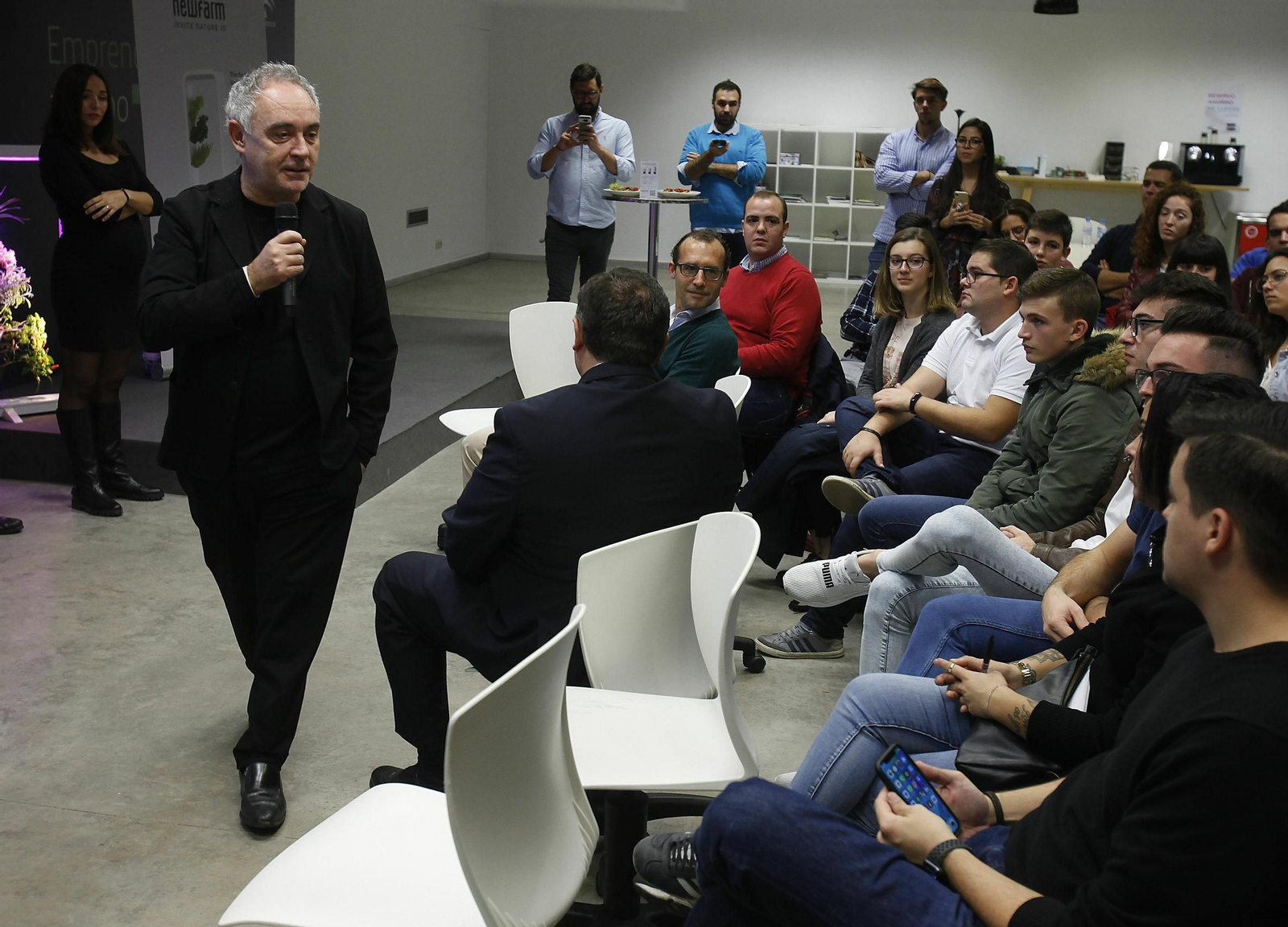 El cocinero Ferran Adriá da una charla en El Cubo de Telefónica