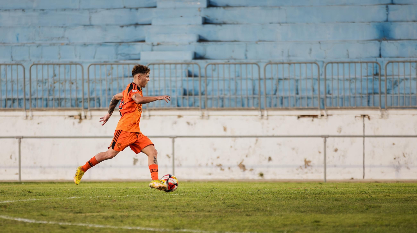 Las imágenes del triunfo del Xerez CD en el Trofeo Antonio Moure