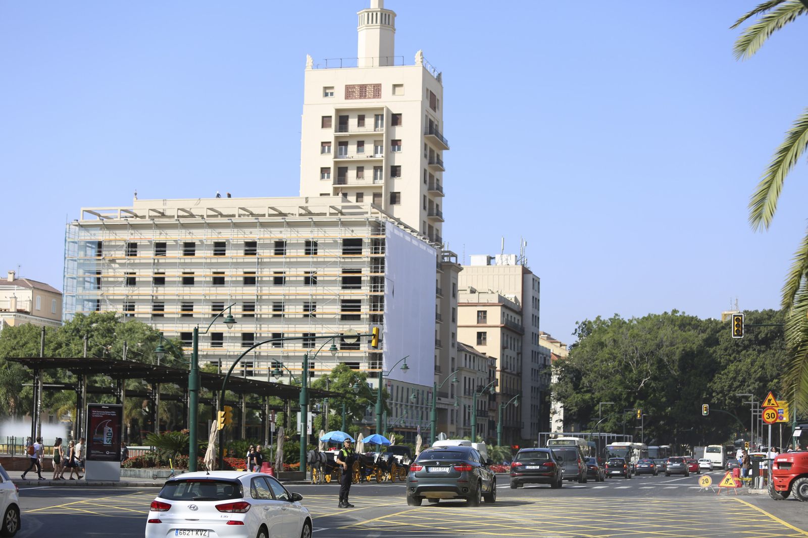 La Alameda Principal abierta al tráfico privado