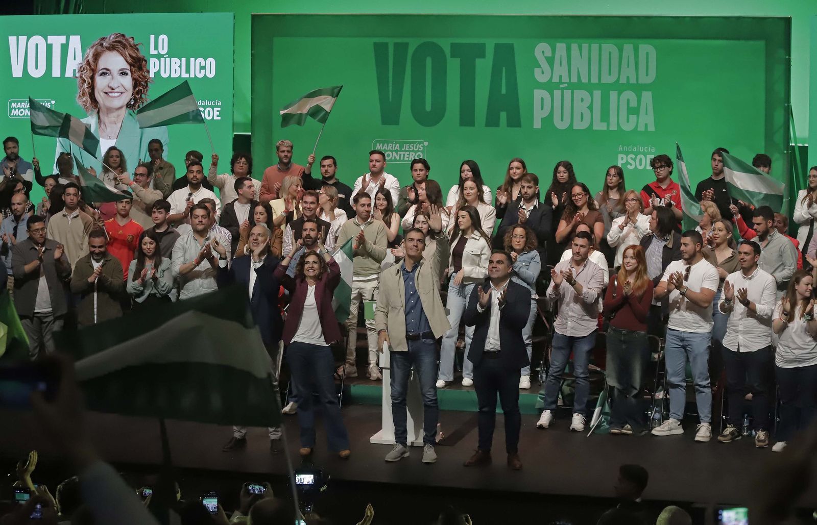 Fotos del mitin del PSOE con Pedro Sánchez y María Jesús Montero en La ...