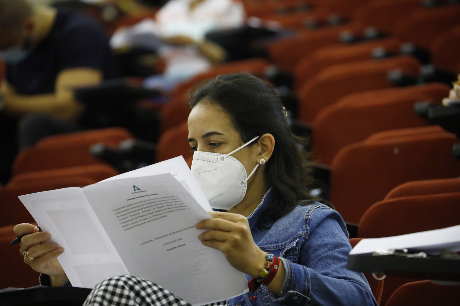 Las oposiciones de Secundaria en Córdoba, en imágenes