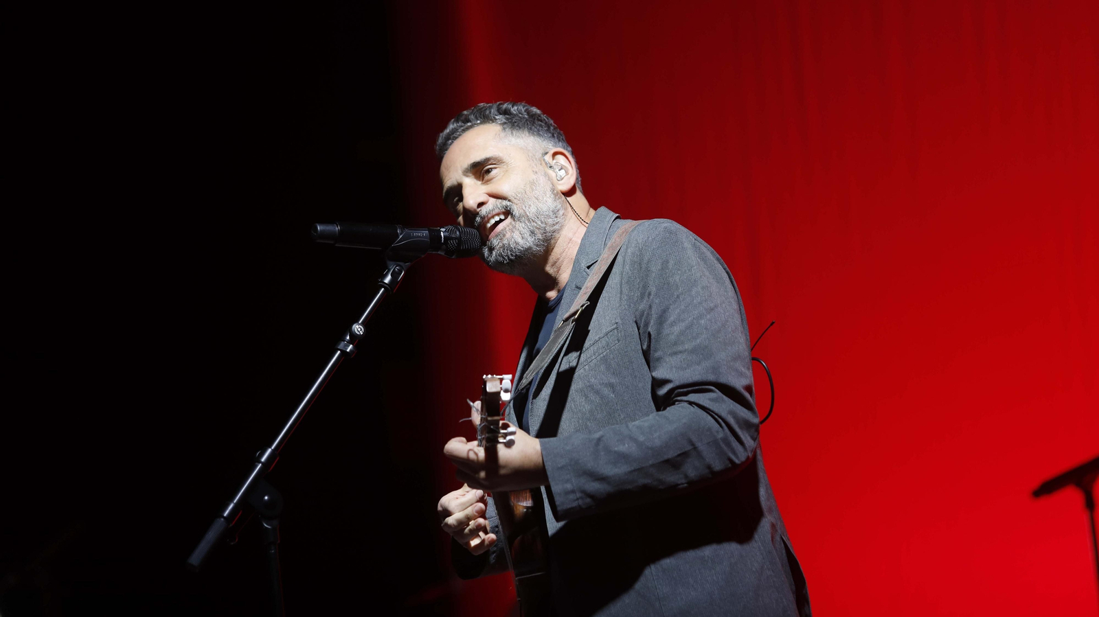Las fotos del concierto de Jorge Drexler en el Palacio de Congresos de La Línea