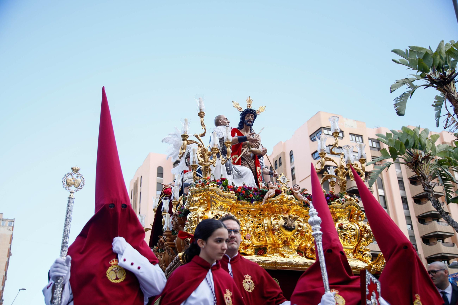 Coronación en la Semana Santa de Almería 2025