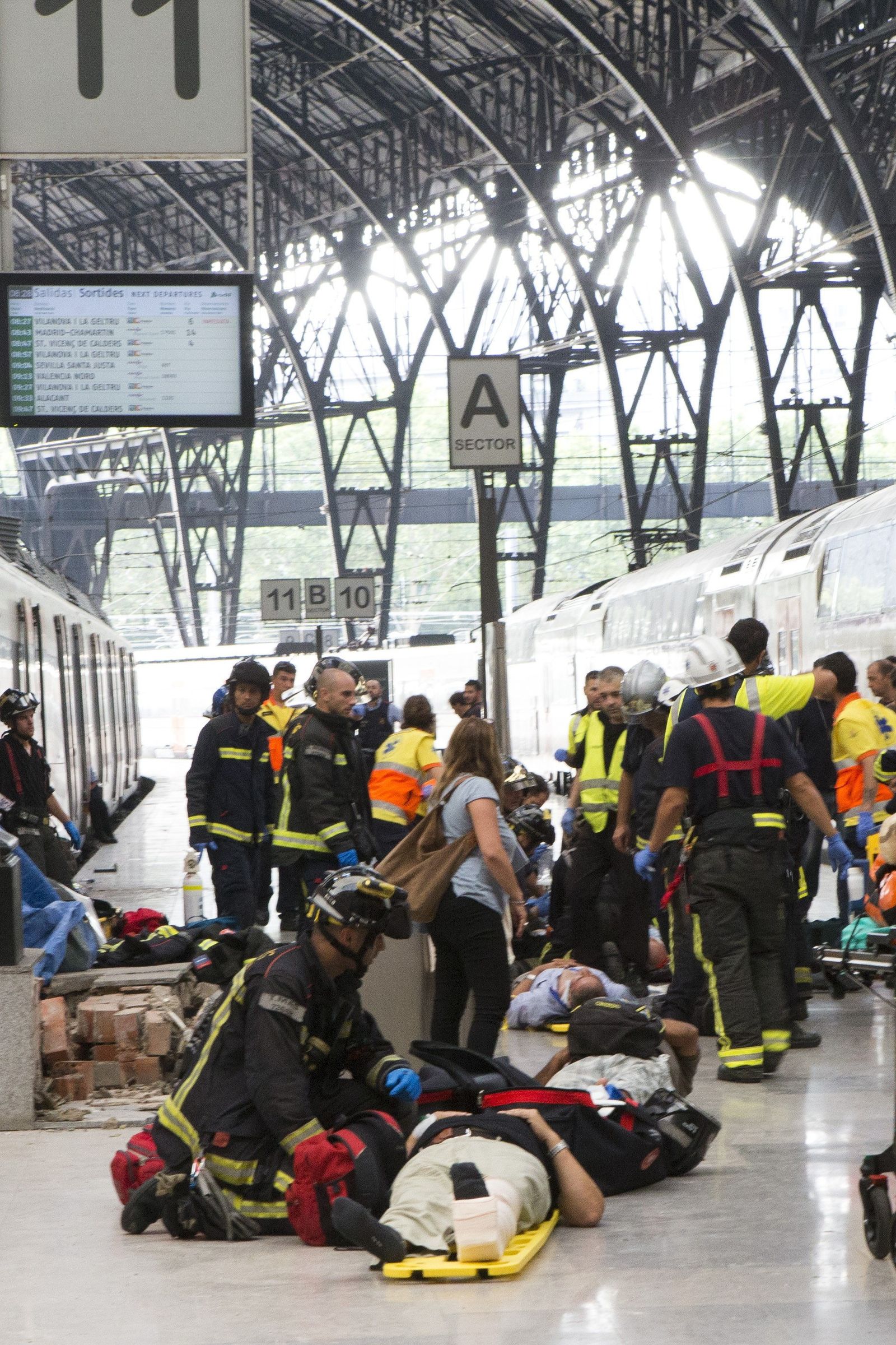 Heridos en un accidente de tren en Barcelona