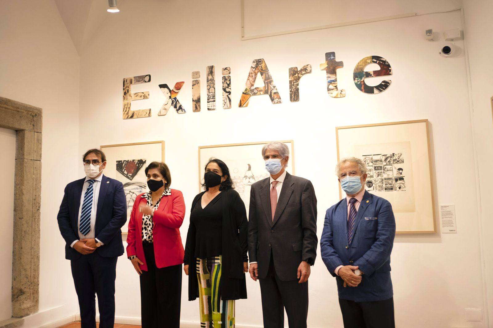 De izquierda a derecha, Juan Carlos Reche, Ava Atzum, Carmen Bustamante, Alfonso Dastis y José María Esteban.