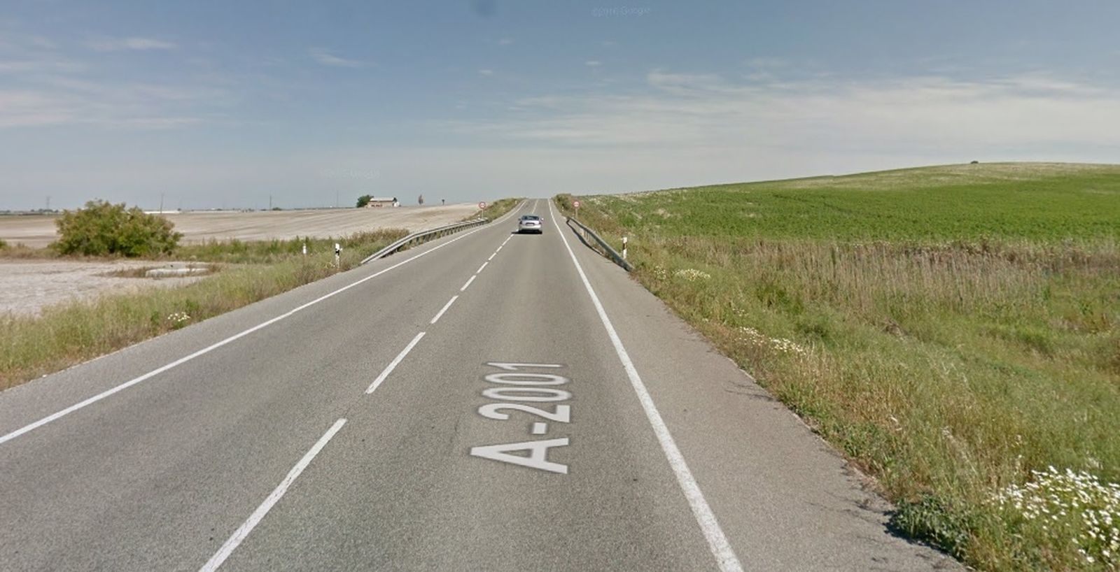 La carretera A-2001 entre El Puerto y Sanlúcar.