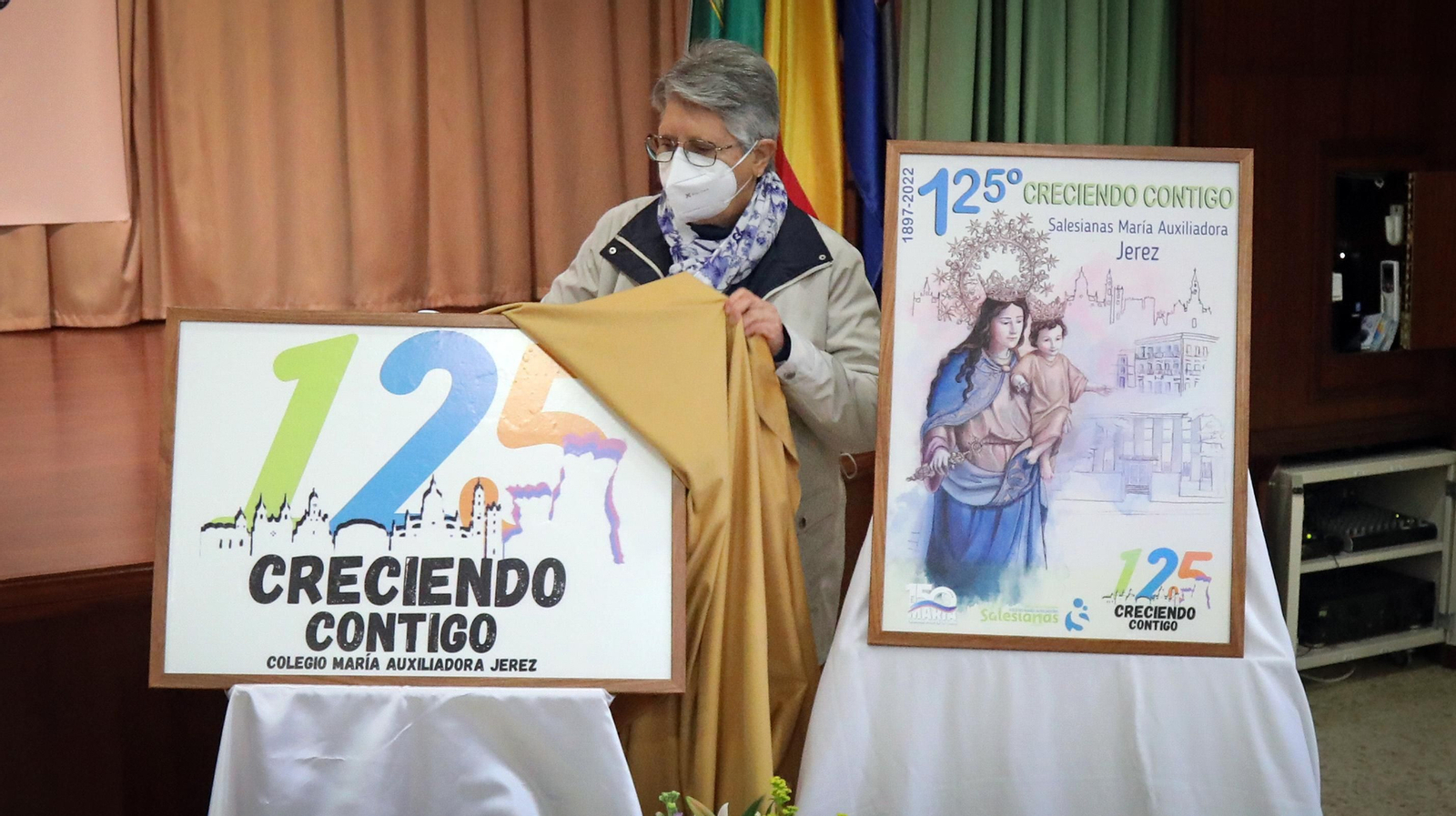 Presentación del cartel y logo por parte de sor Caridad Romero.